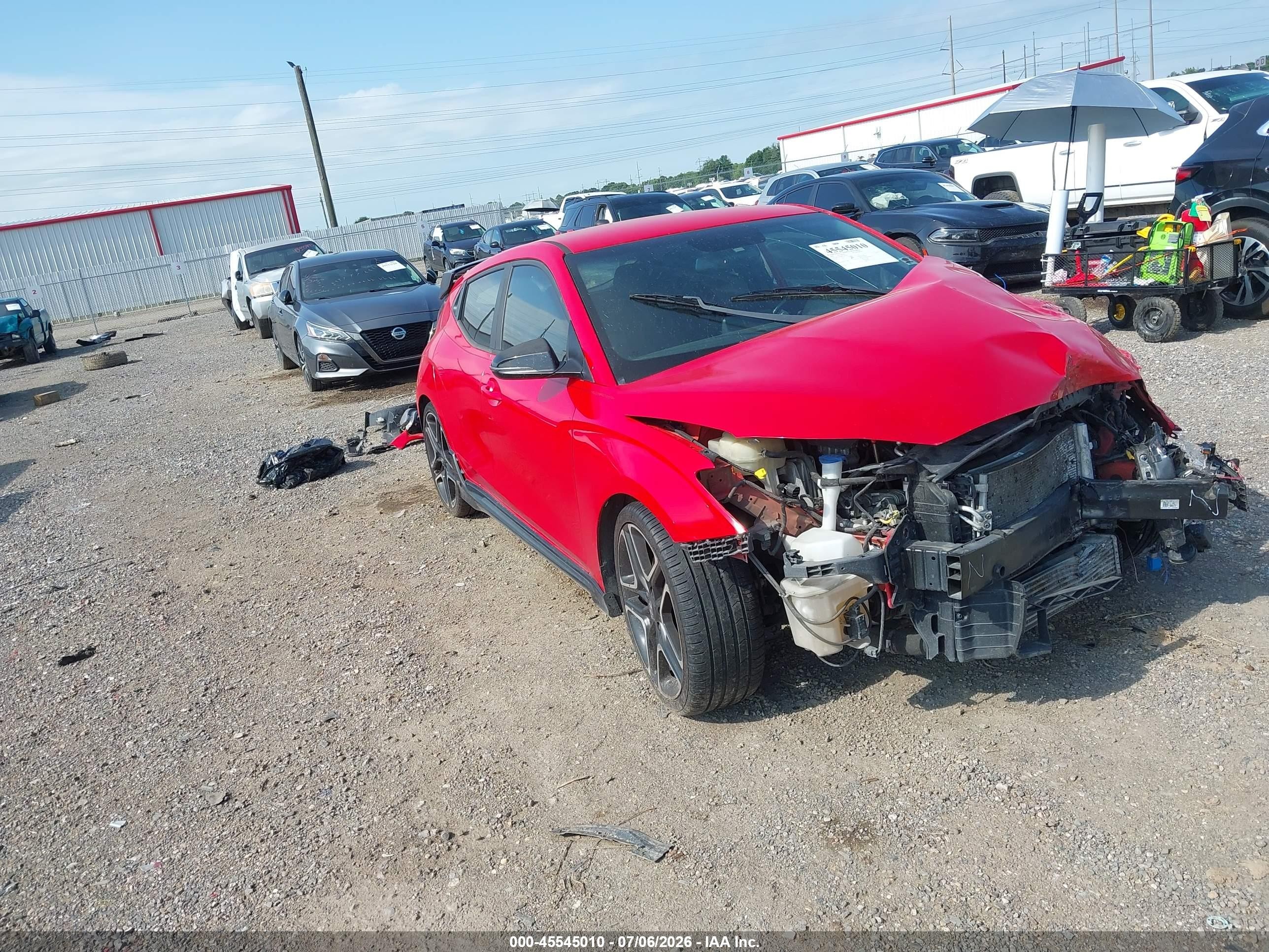 2020 Hyundai Veloster, VIN KMHT36AH9LU005752 — Перед