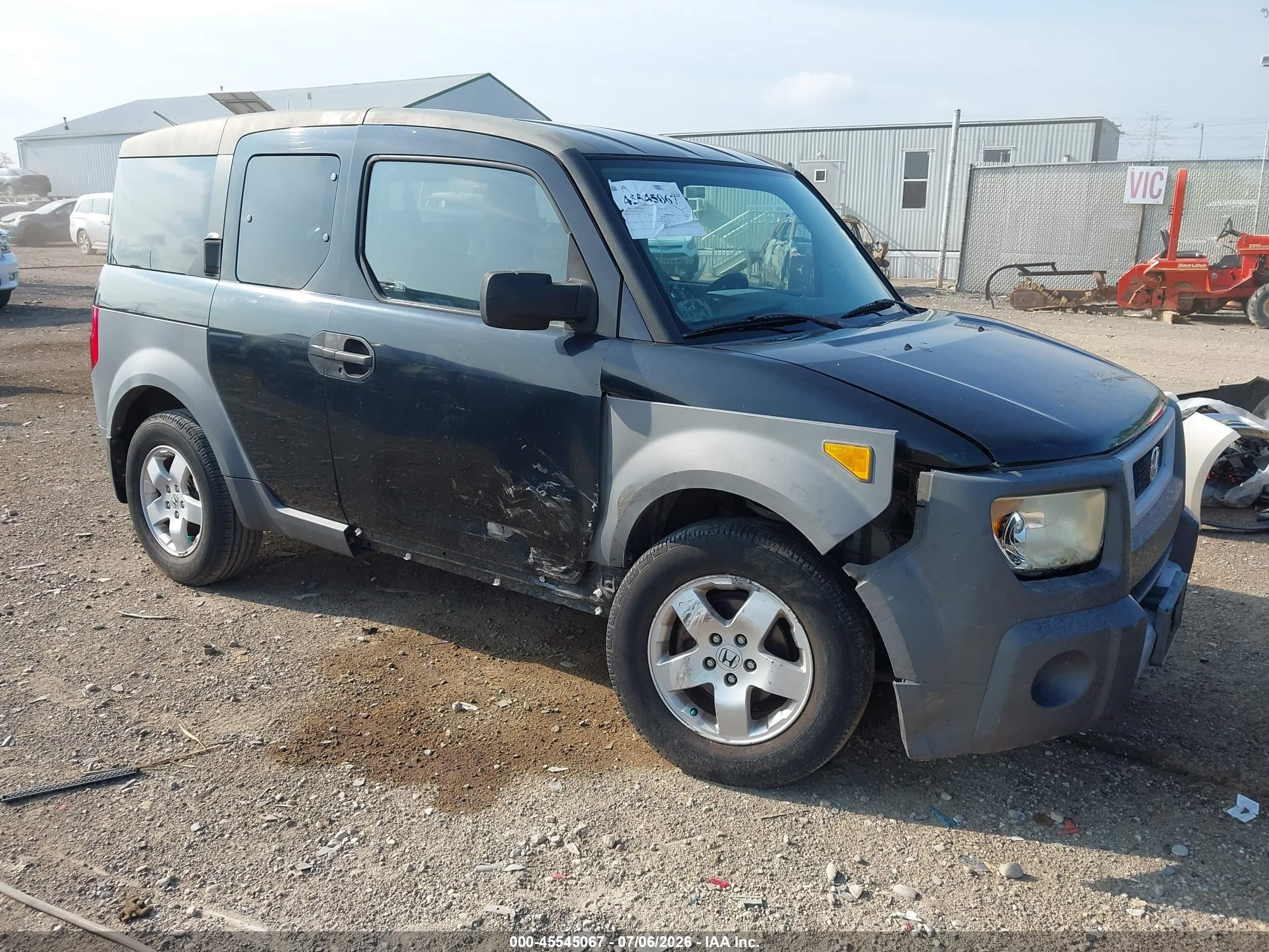 2004 Honda Element EX, VIN 5J6YH27614L036831 — Side