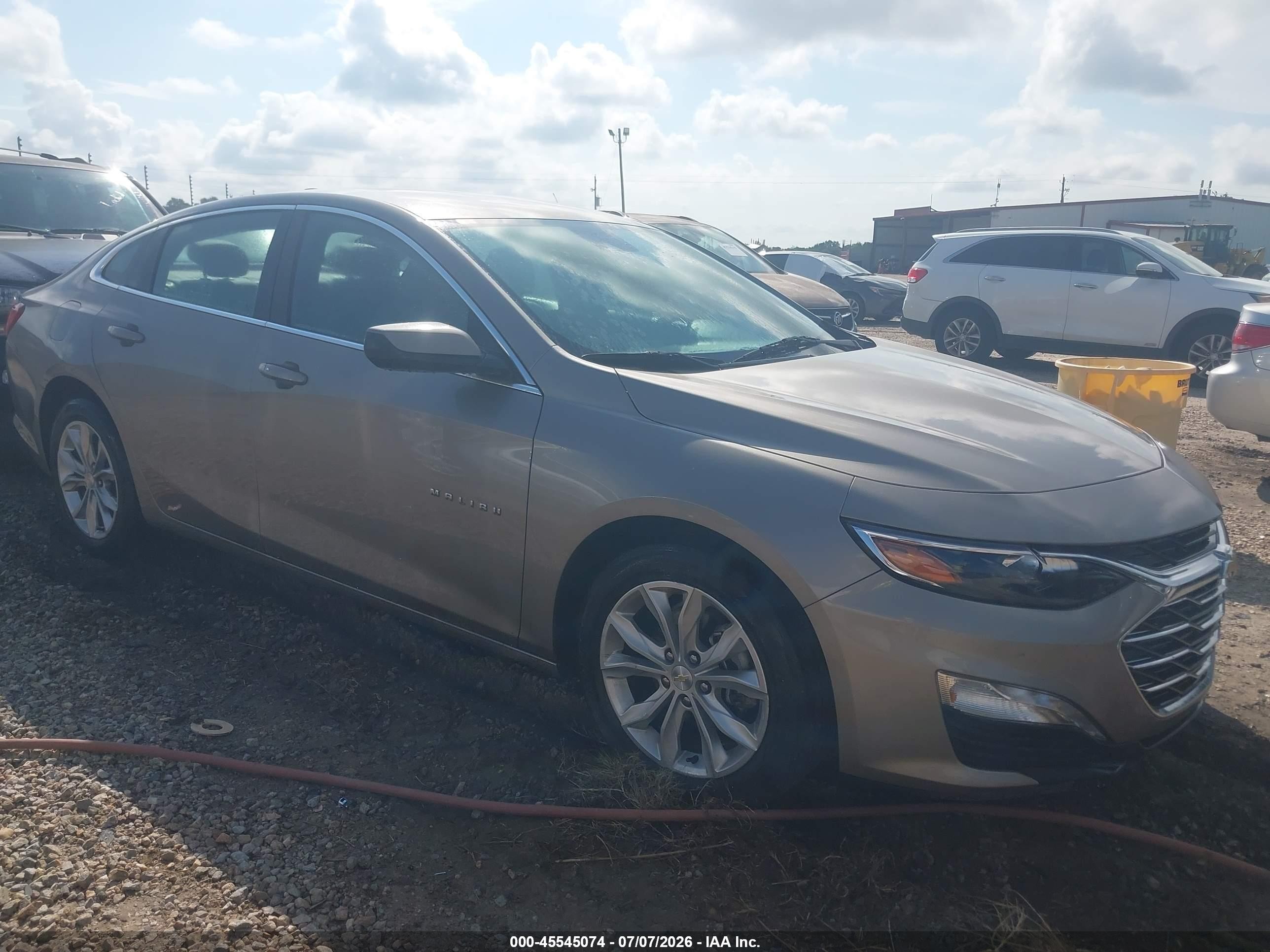 2025 Chevrolet Malibu LT, VIN 1G1ZD5ST3SF116284 — Бок