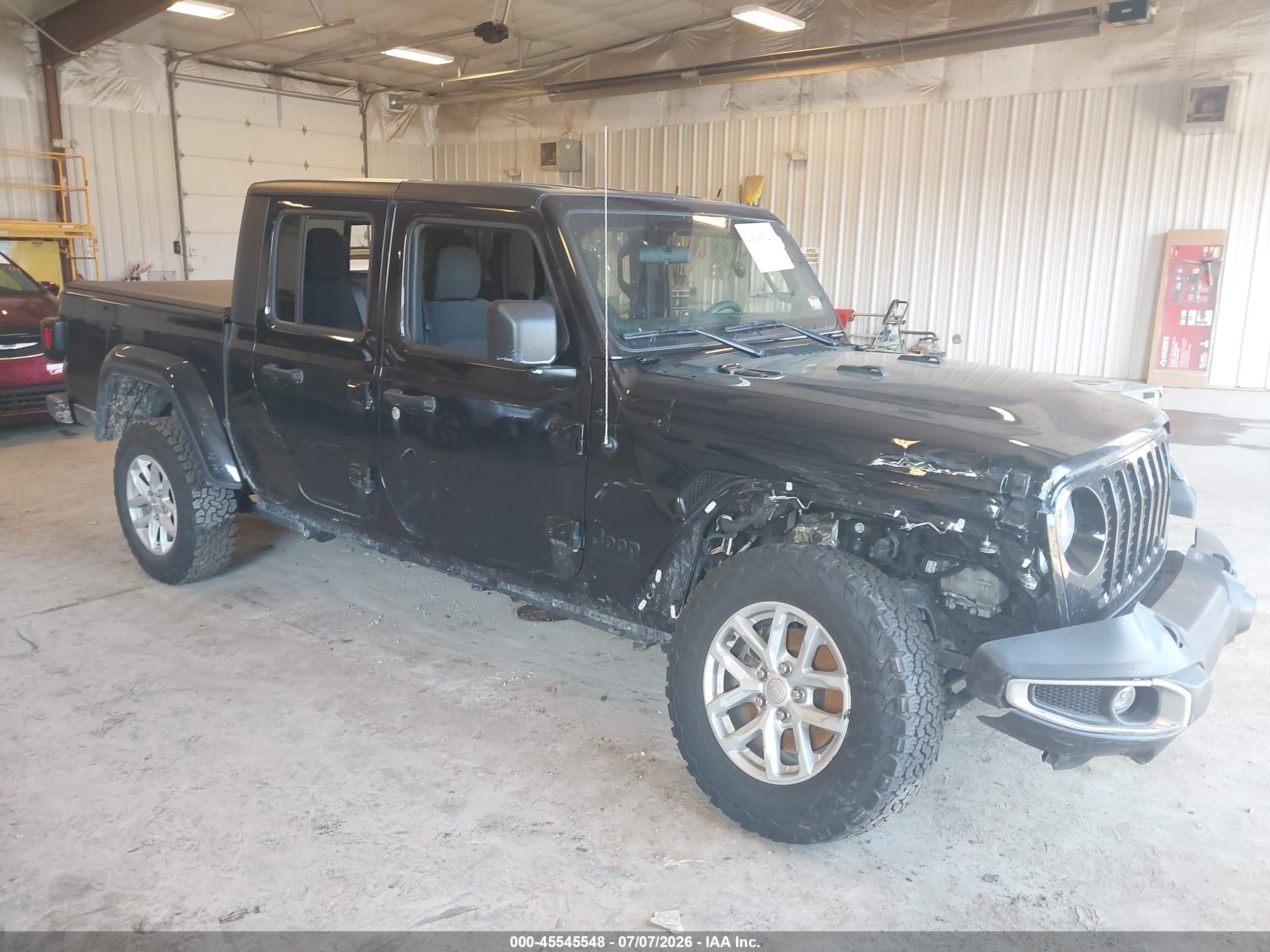2023 Jeep Gladiator Sport S, VIN 1C6HJTAG9PL579003 — Front end