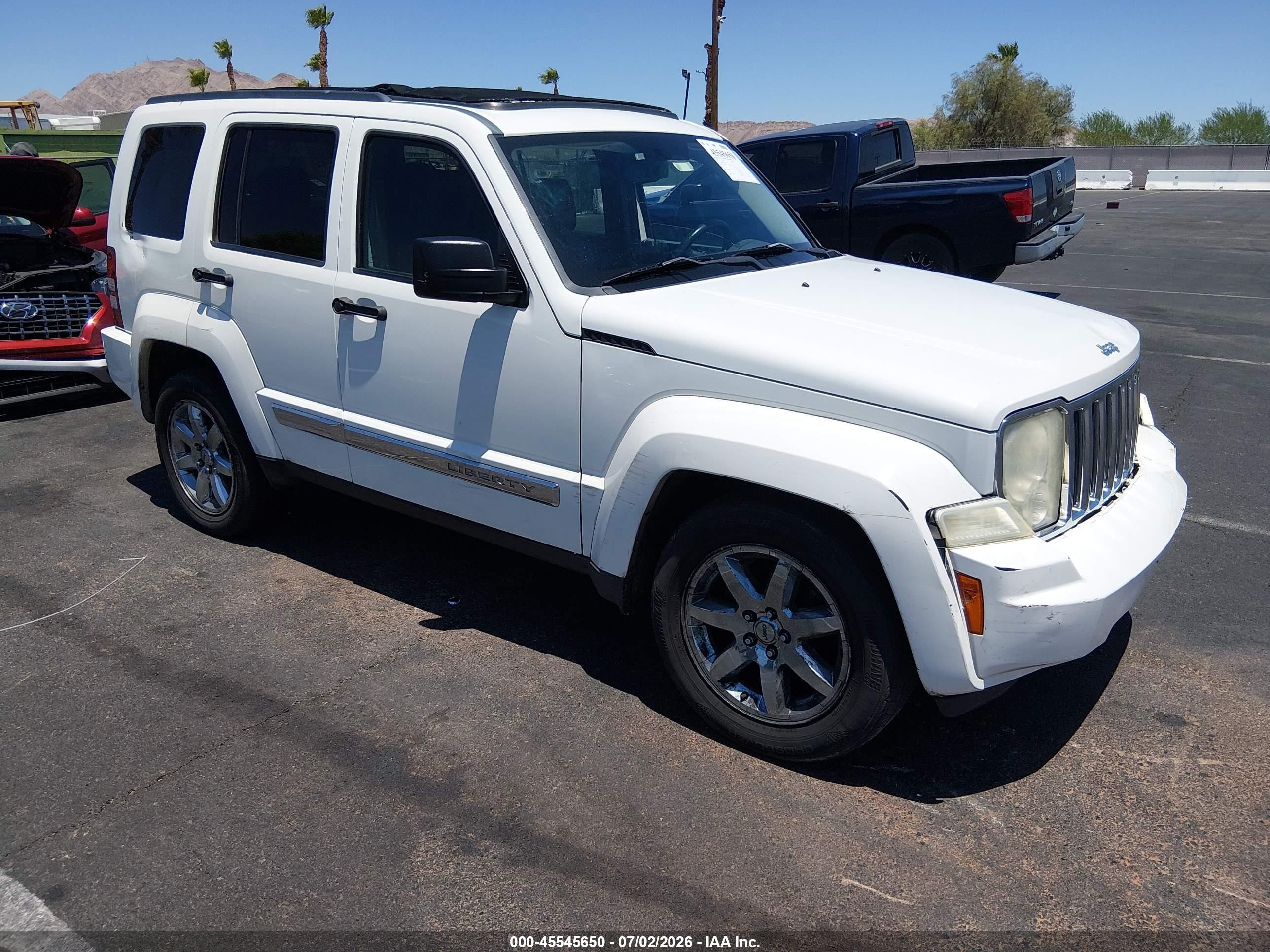 2009 Jeep Liberty Limited, VIN 1J8GN58K09W529664 — Бок