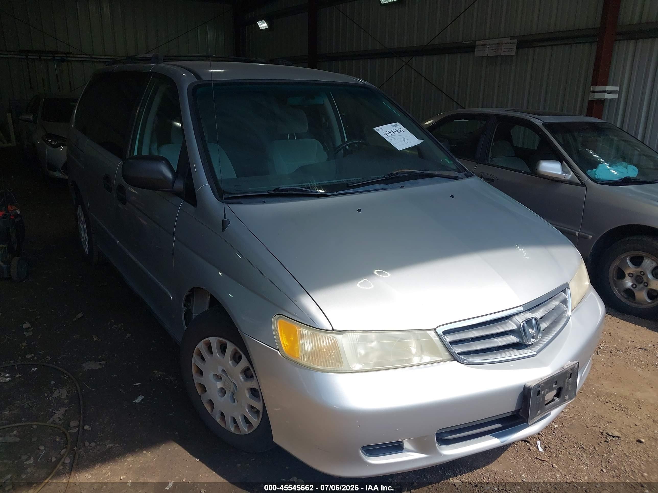 2004 Honda Odyssey LX, VIN 5FNRL18524B145973 — Front end