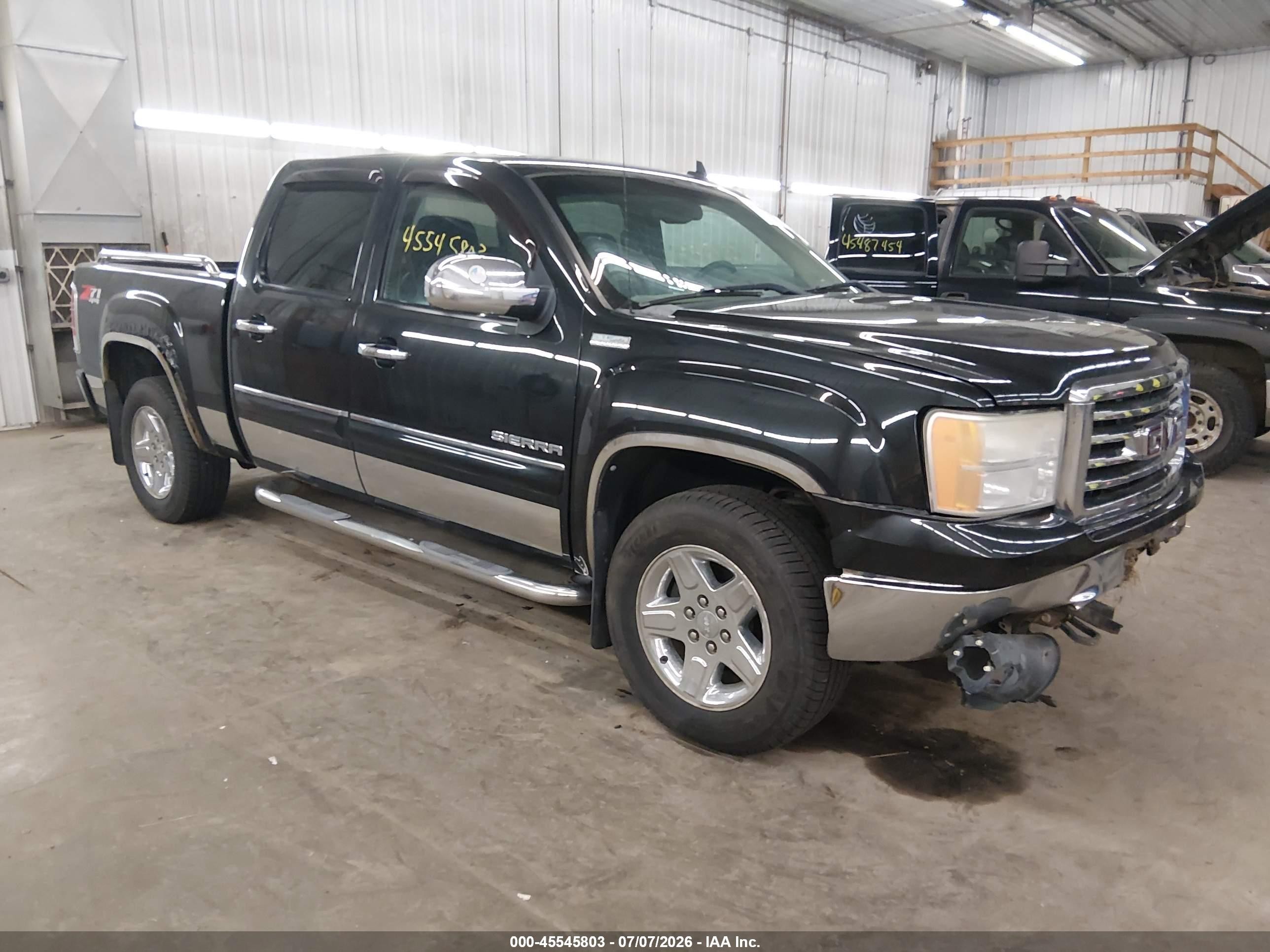2010 GMC Sierra 1500 SLT, VIN 3GTRKWE30AG168595 — Front end