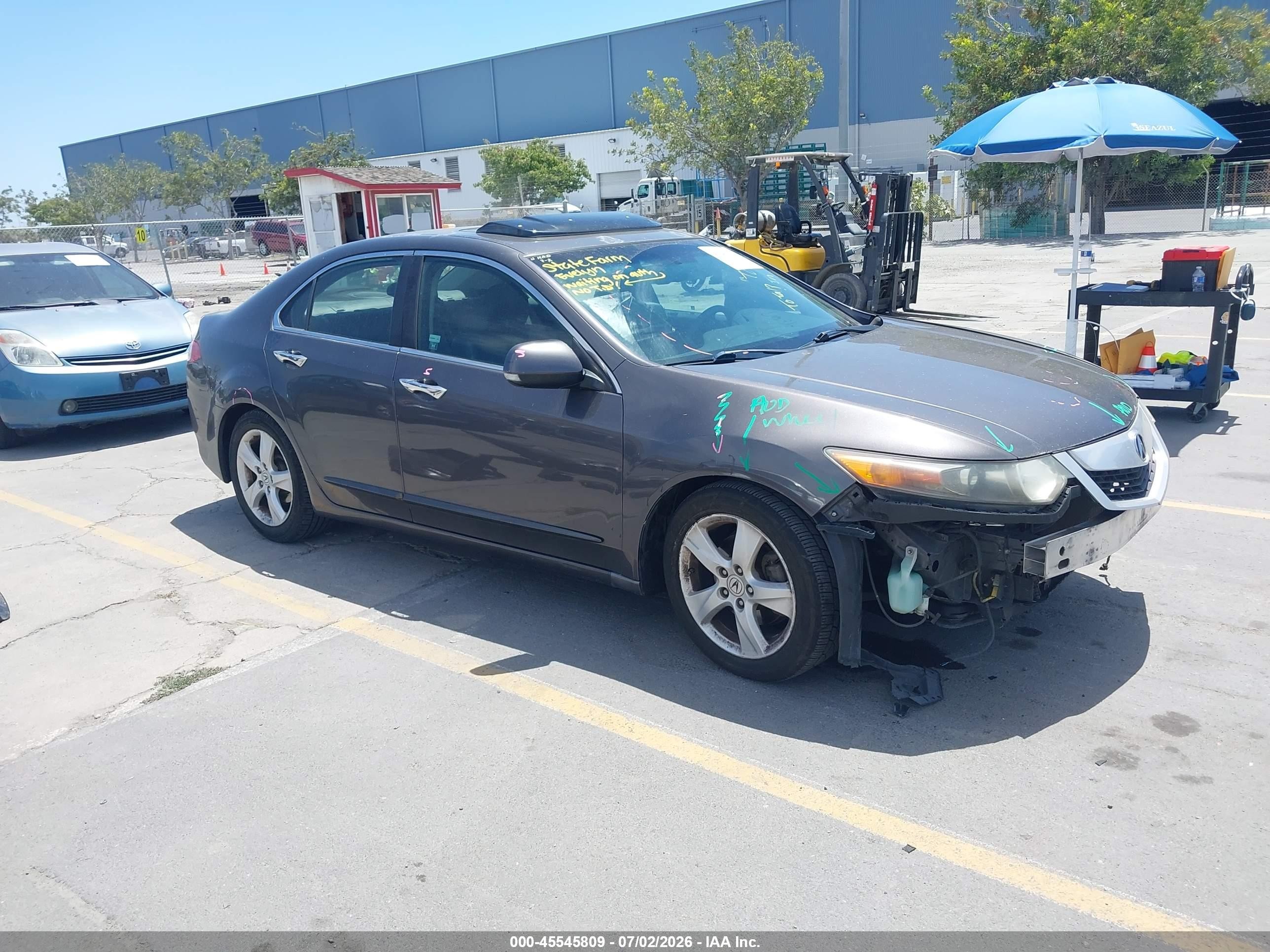 2010 Acura TSX, VIN JH4CU2F68AC006703 — Front end