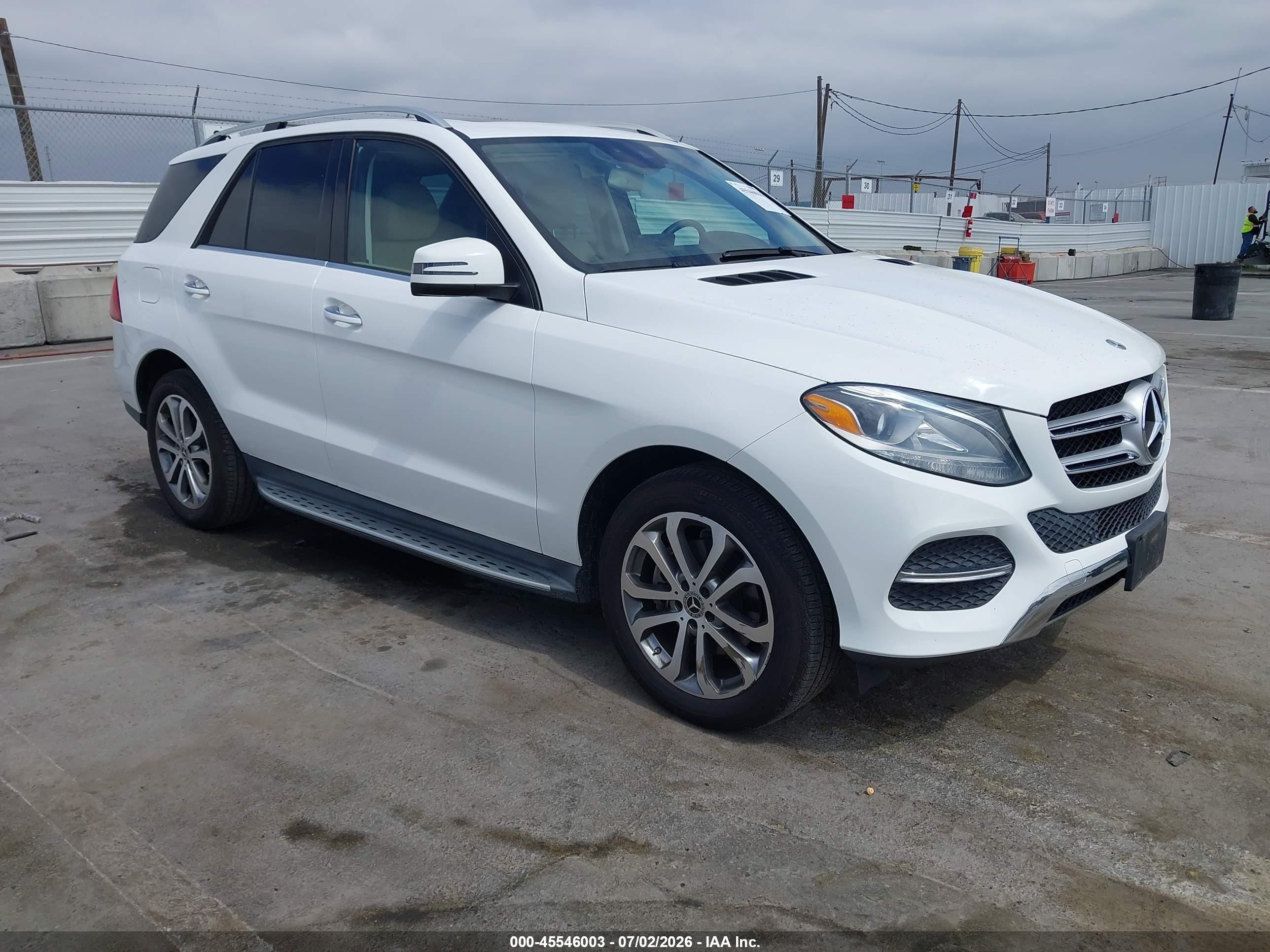 2018 Mercedes-Benz GLE 350, VIN 4JGDA5JB0JB039247 — Side