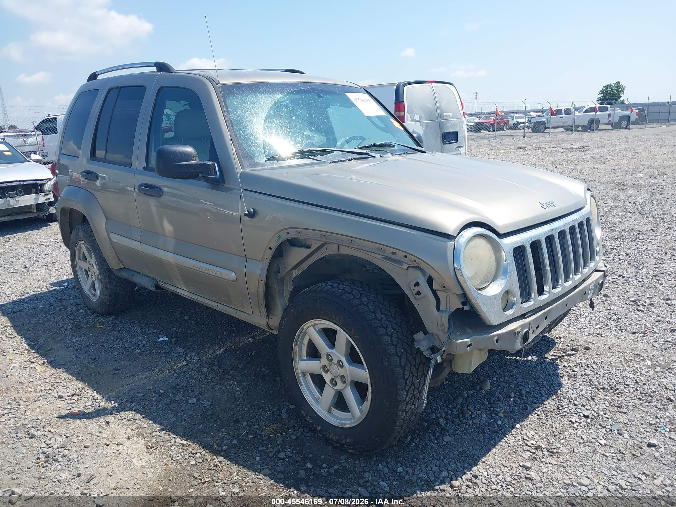 2006 Jeep Liberty Limited, VIN 1J4GL58K36W196539 — Front end