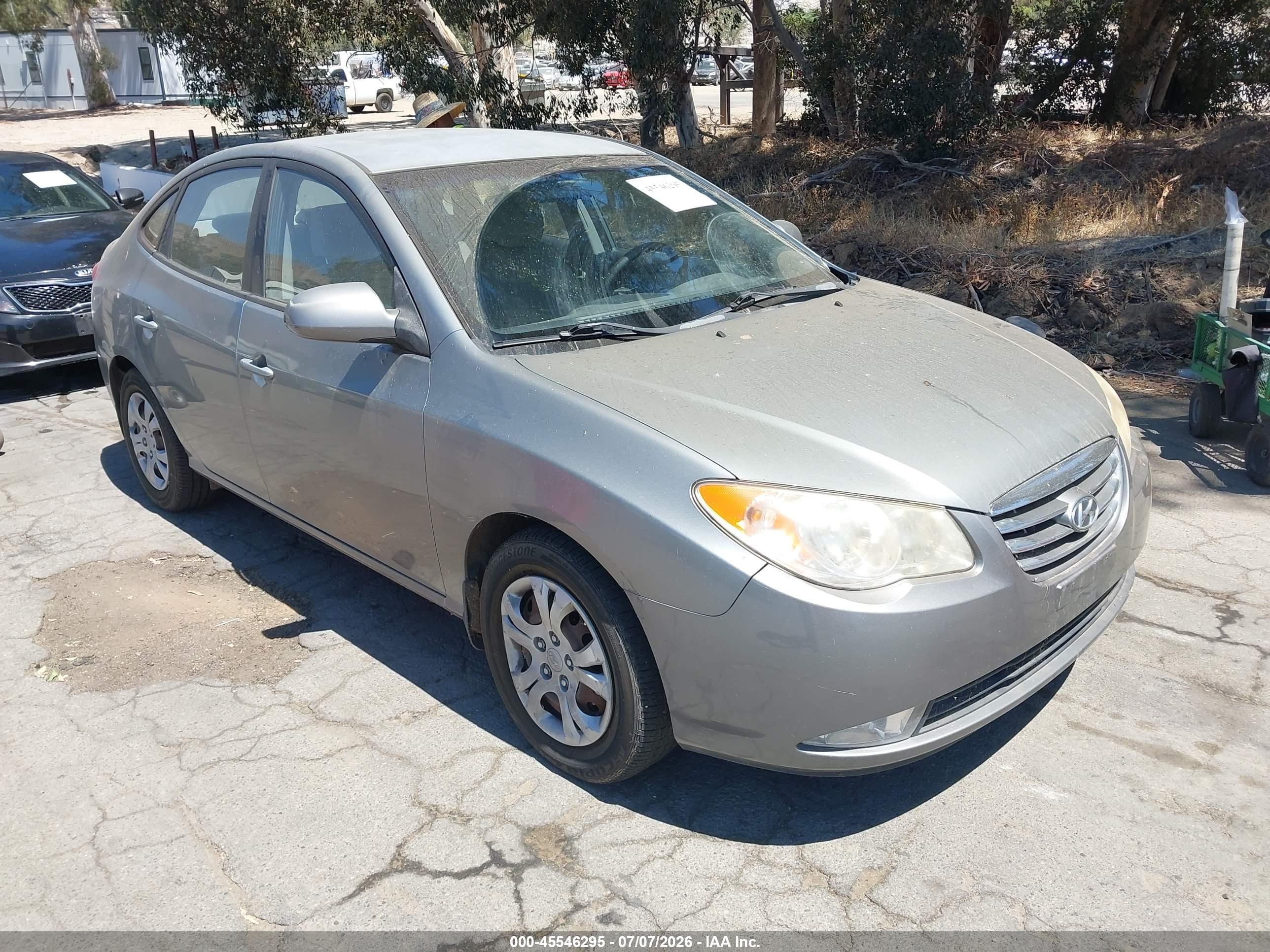2010 Hyundai Elantra GLS, VIN KMHDU4AD1AU041614 — Normal wear