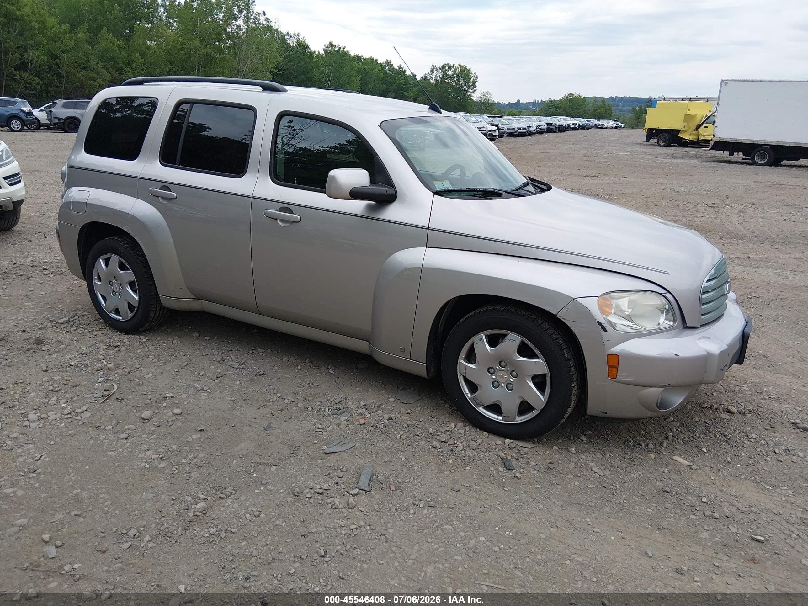 2008 Chevrolet HHR LT, VIN 3GNDA23P08S610365 — Front end
