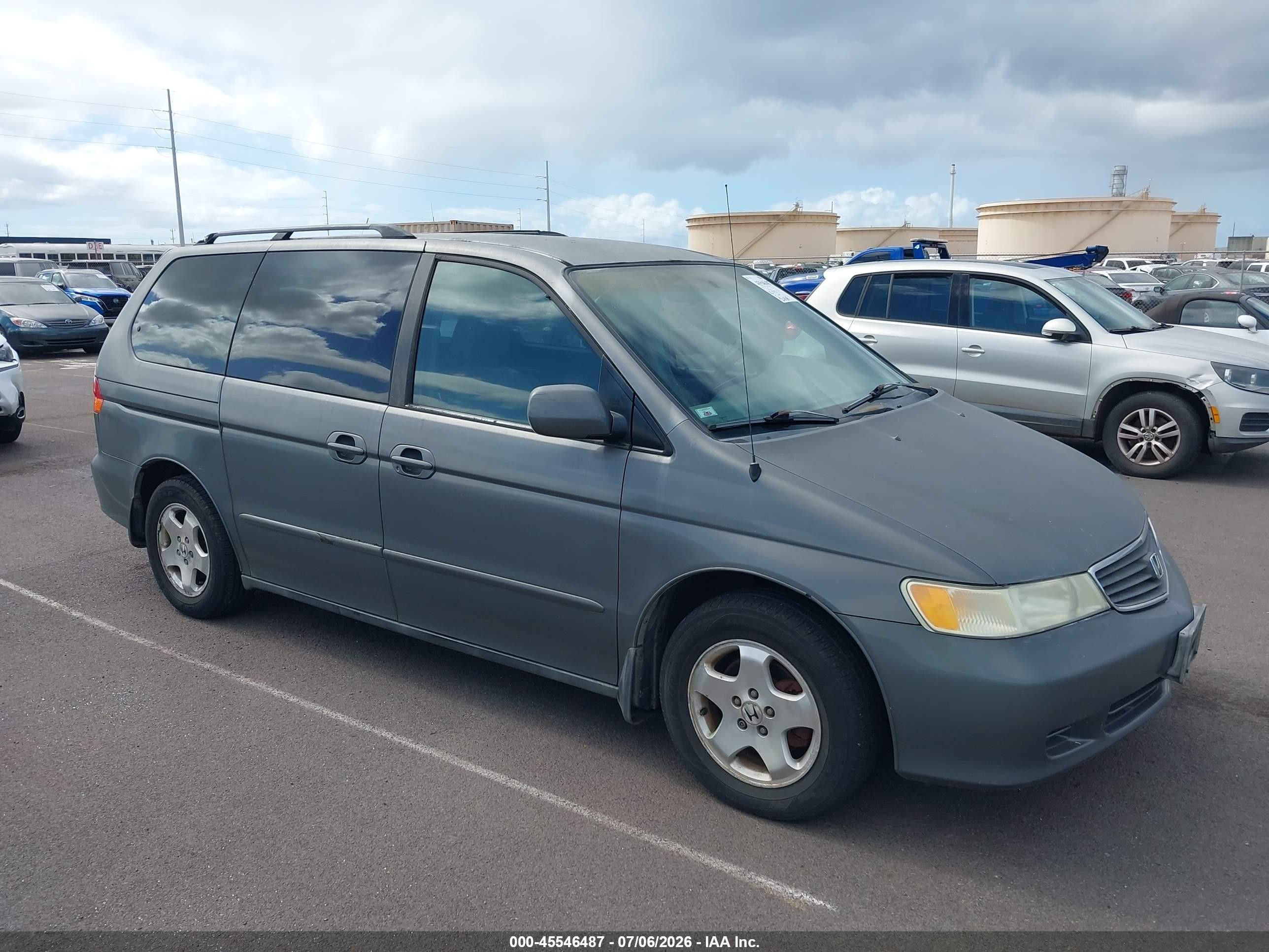 2001 Honda Odyssey EX, VIN 2HKRL186X1H608397 — Normal wear