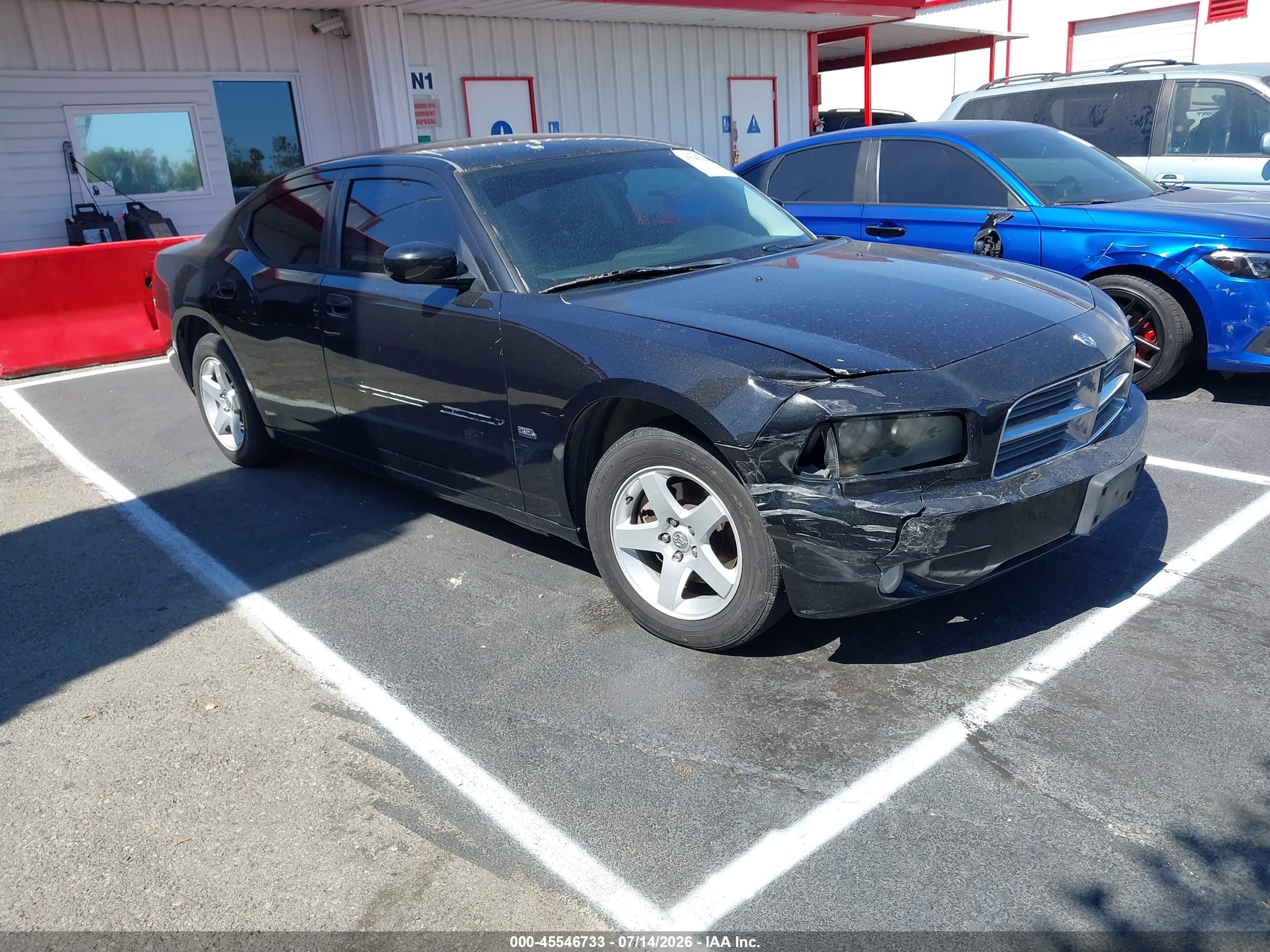 2010 Dodge Charger SXT, VIN 2B3CA3CV5AH253011 — Front end