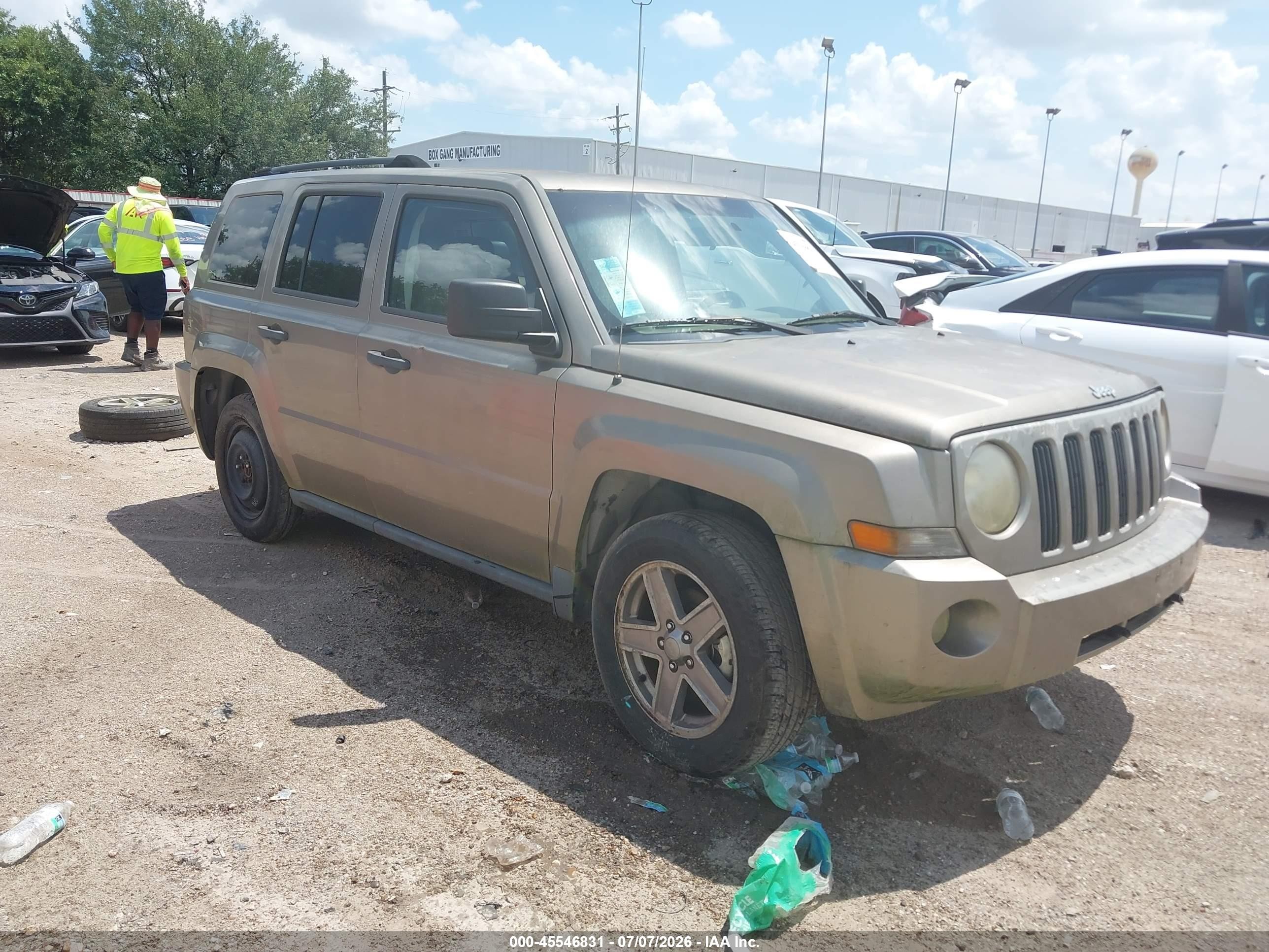 2007 Jeep Patriot Sport, VIN 1J8FF28W97D344743 — Front end