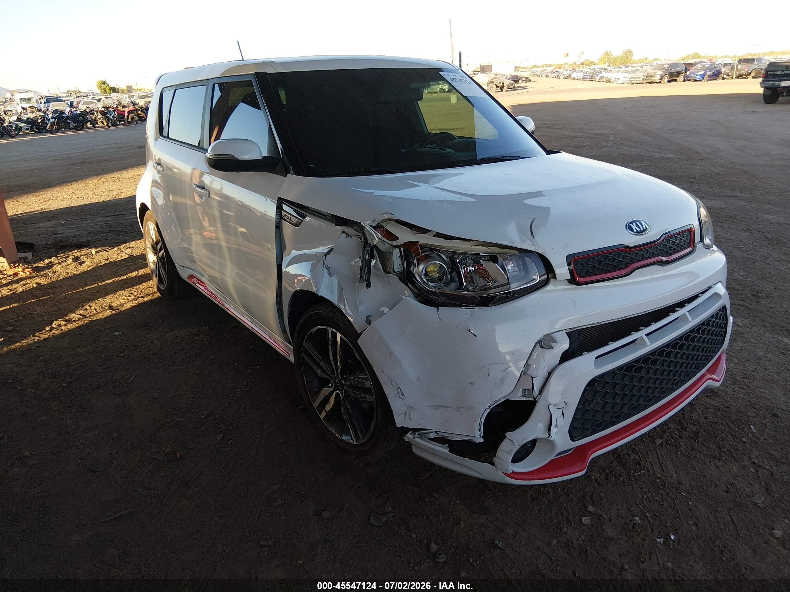 2014 Kia Soul +, VIN KNDJP3A5XE7030231 — Front end