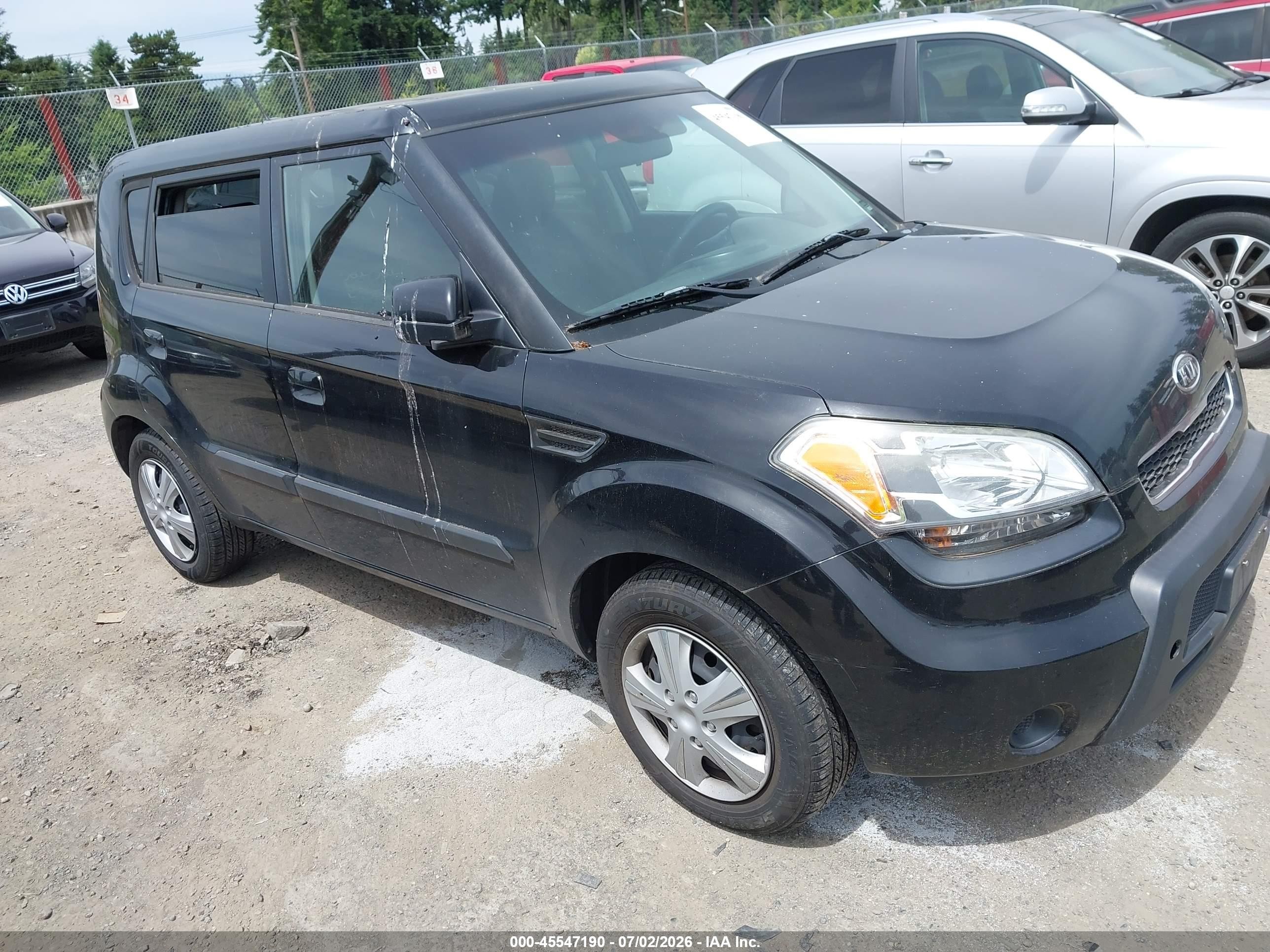 2010 Kia Soul +, VIN KNDJT2A29A7125675 — Normal wear