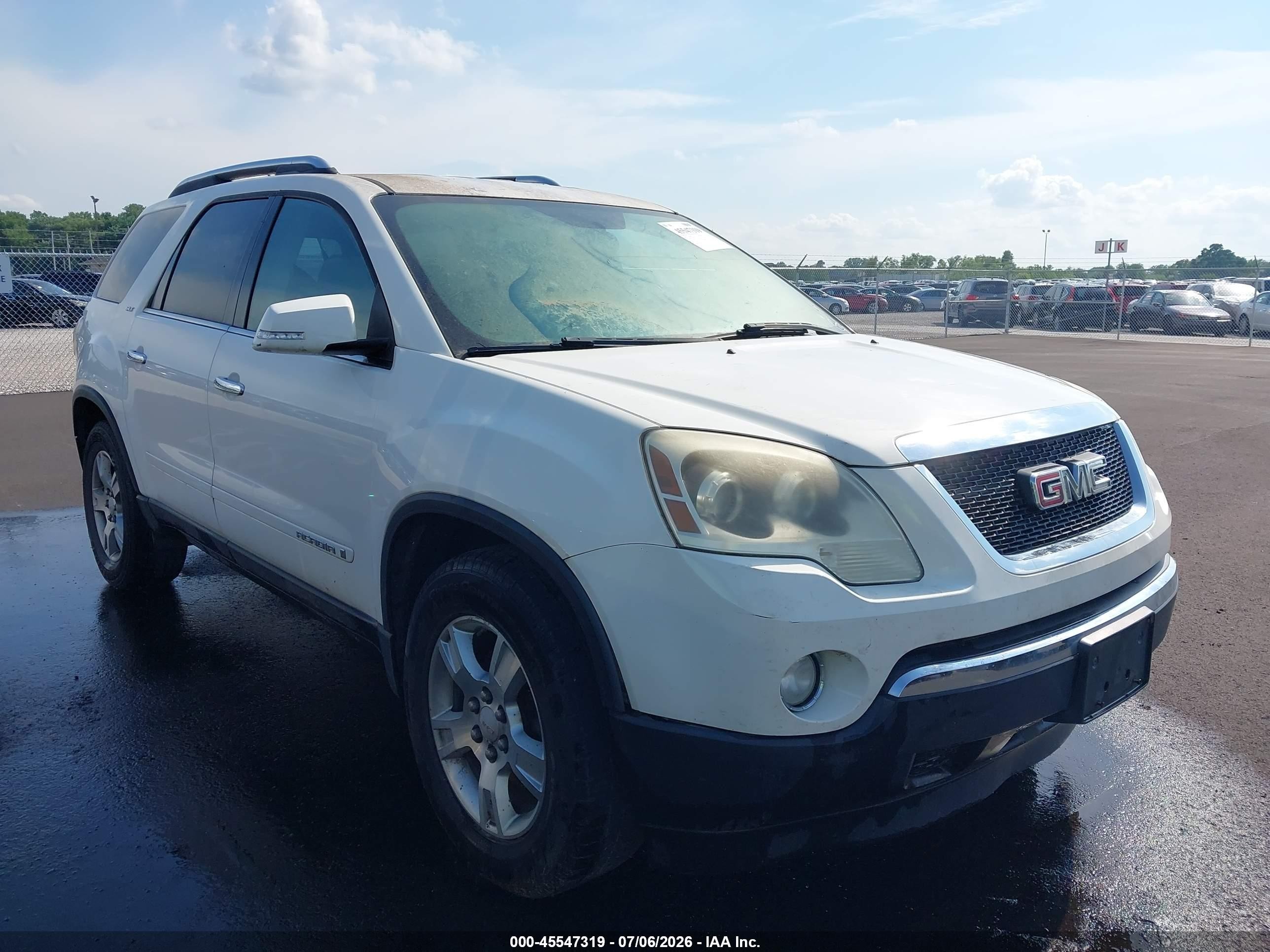 2008 GMC Acadia SLT2, VIN 1GKER337X8J165697 — Normal wear