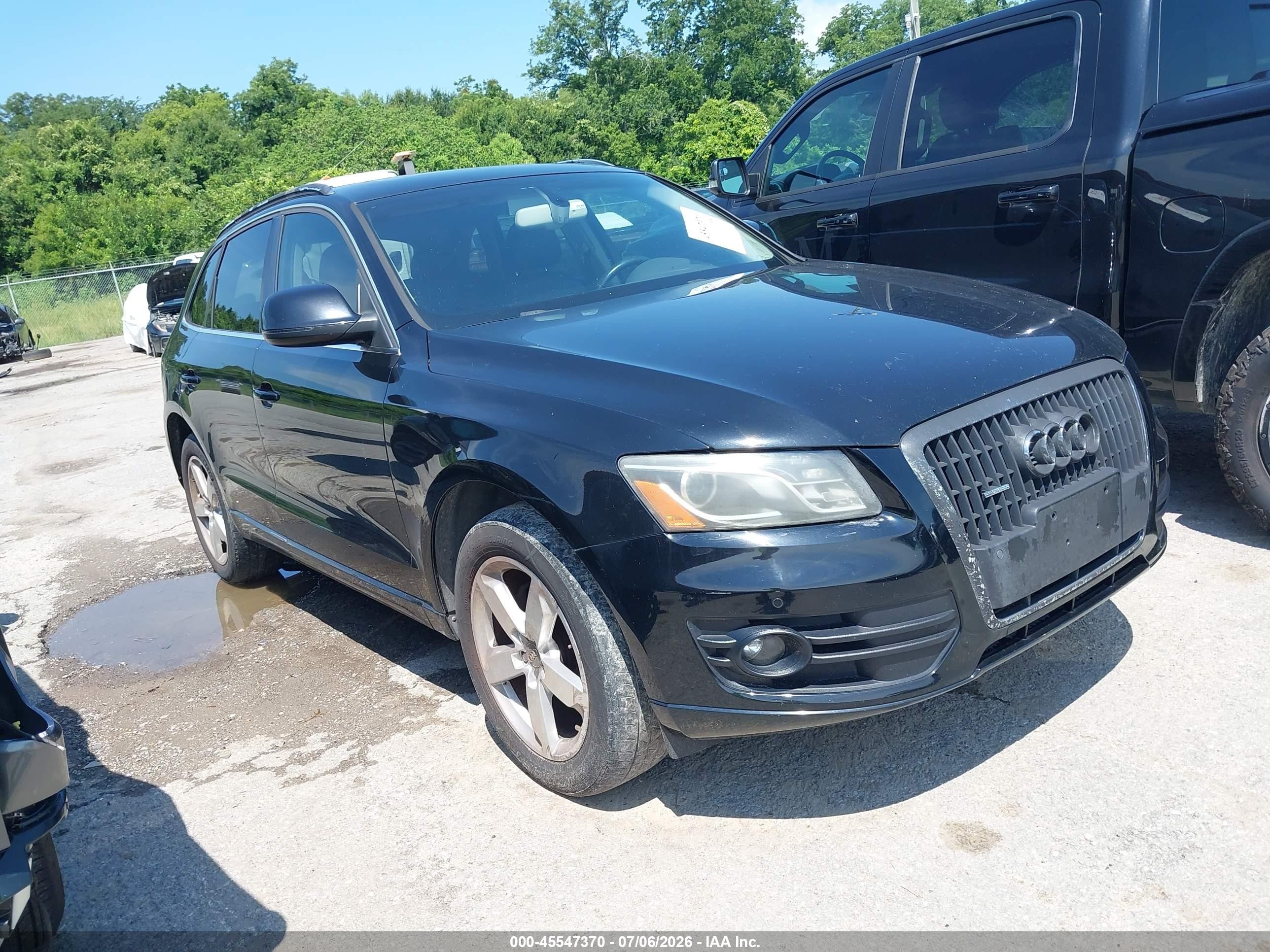 2011 Audi Q5 Premium Plus, VIN WA1LFAFPXBA069629 — Normal wear