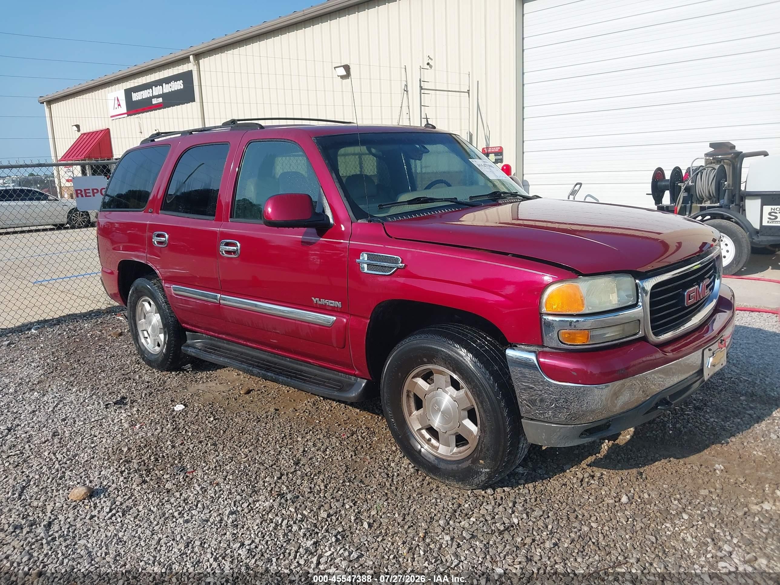2004 GMC Yukon SLE, VIN 1GKEC13Z94R218893 — Normal wear