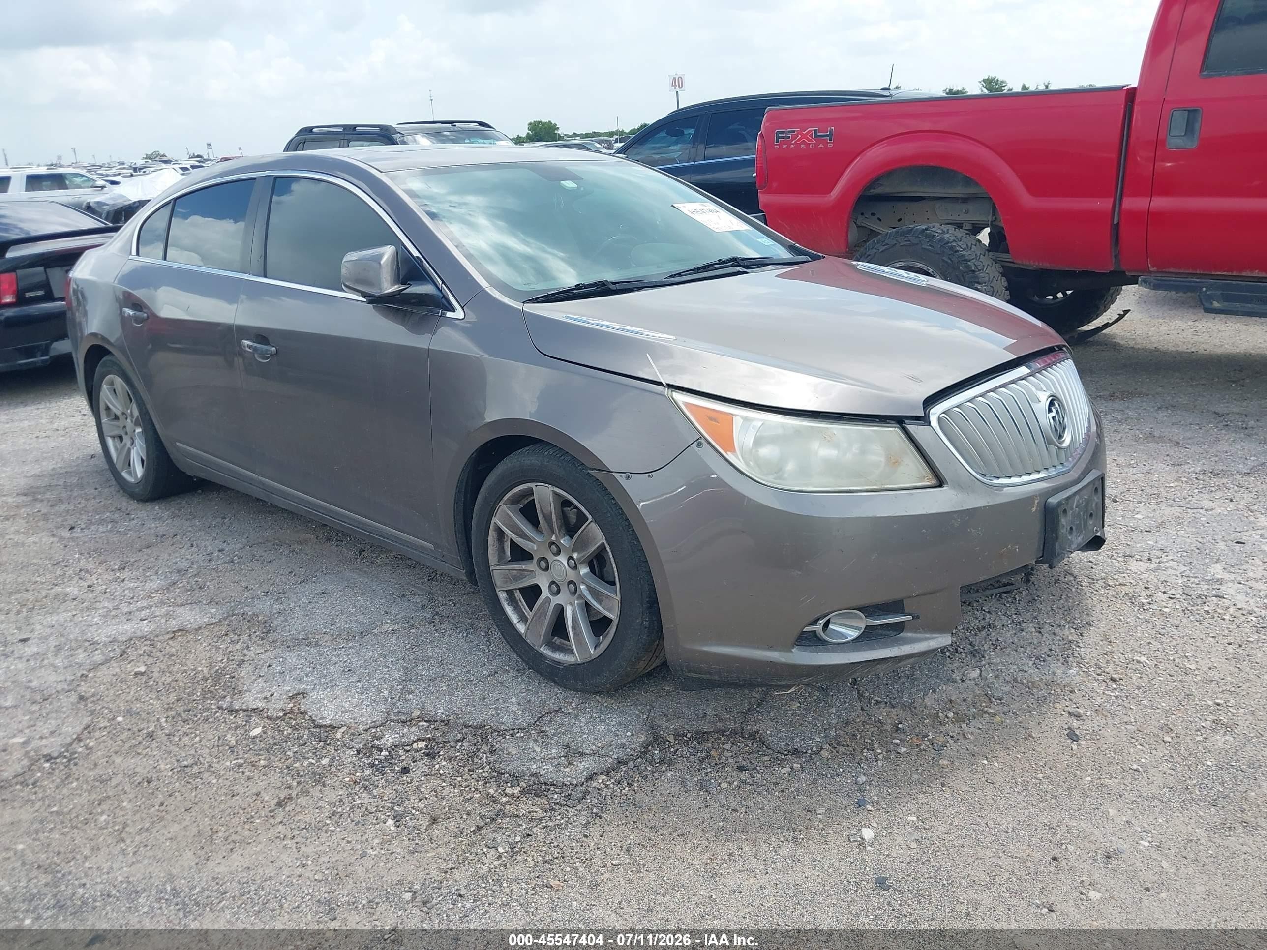 2011 Buick LaCrosse CXL, VIN 1G4GC5ED1BF362655 — Перед
