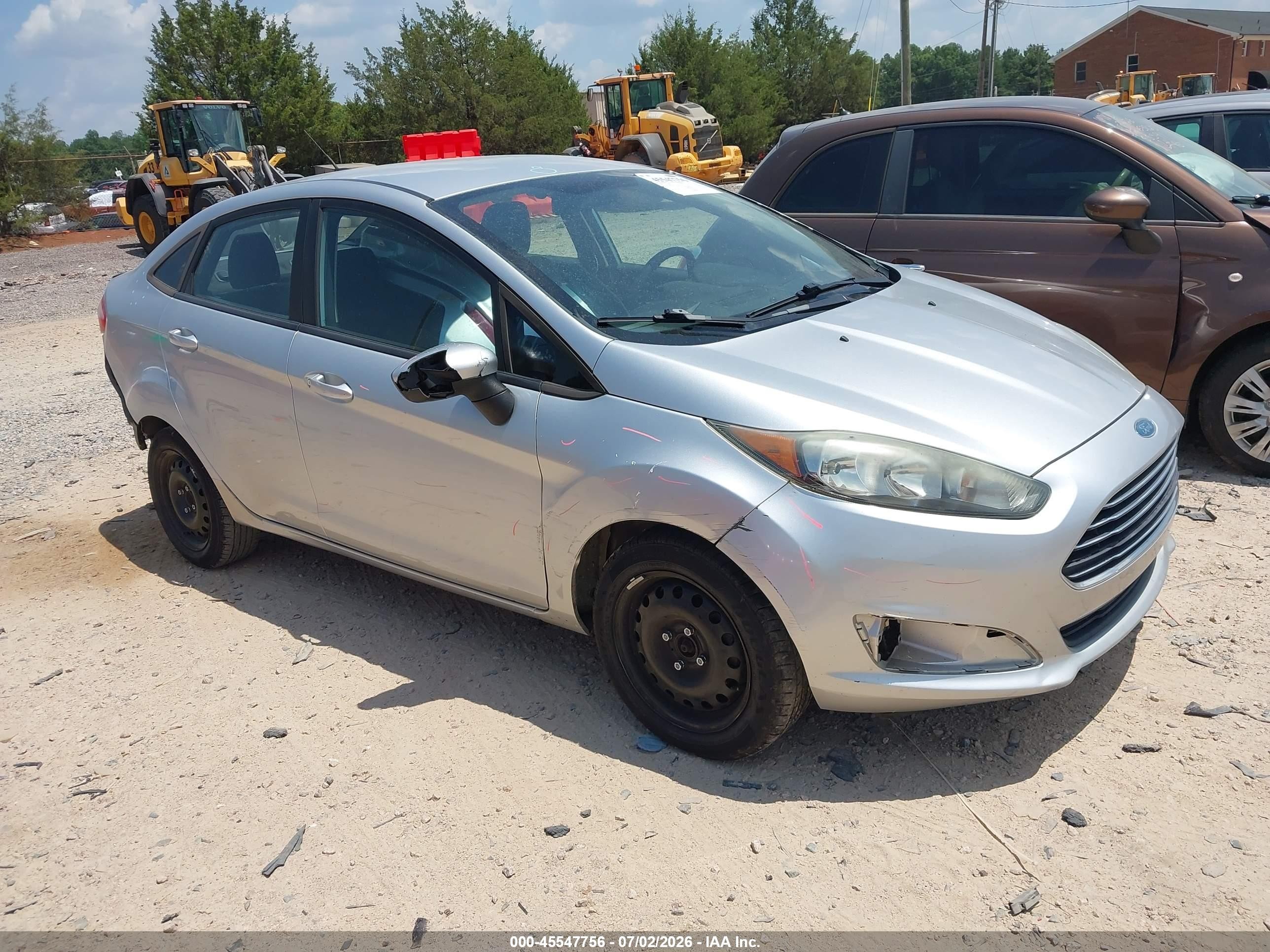 2015 Ford Fiesta S, VIN 3FADP4AJ9FM223287 — Rear end