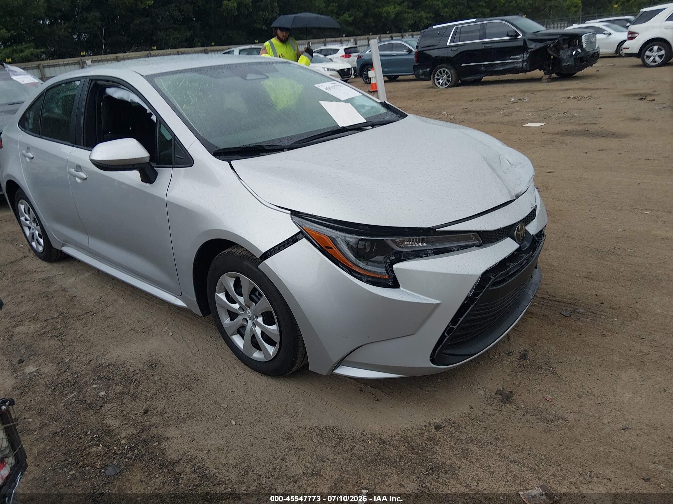 2026 Toyota Corolla LE, VIN 5YFB4MDE1TP434464 — Front end