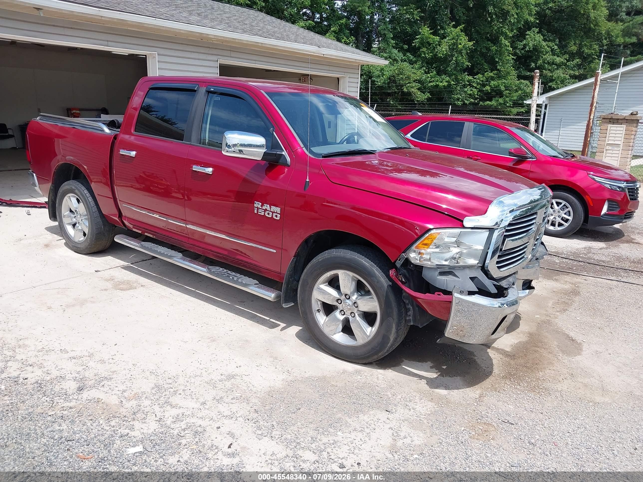2015 Ram 1500 Big Horn, VIN 1C6RR7LG2FS518792 — Перед