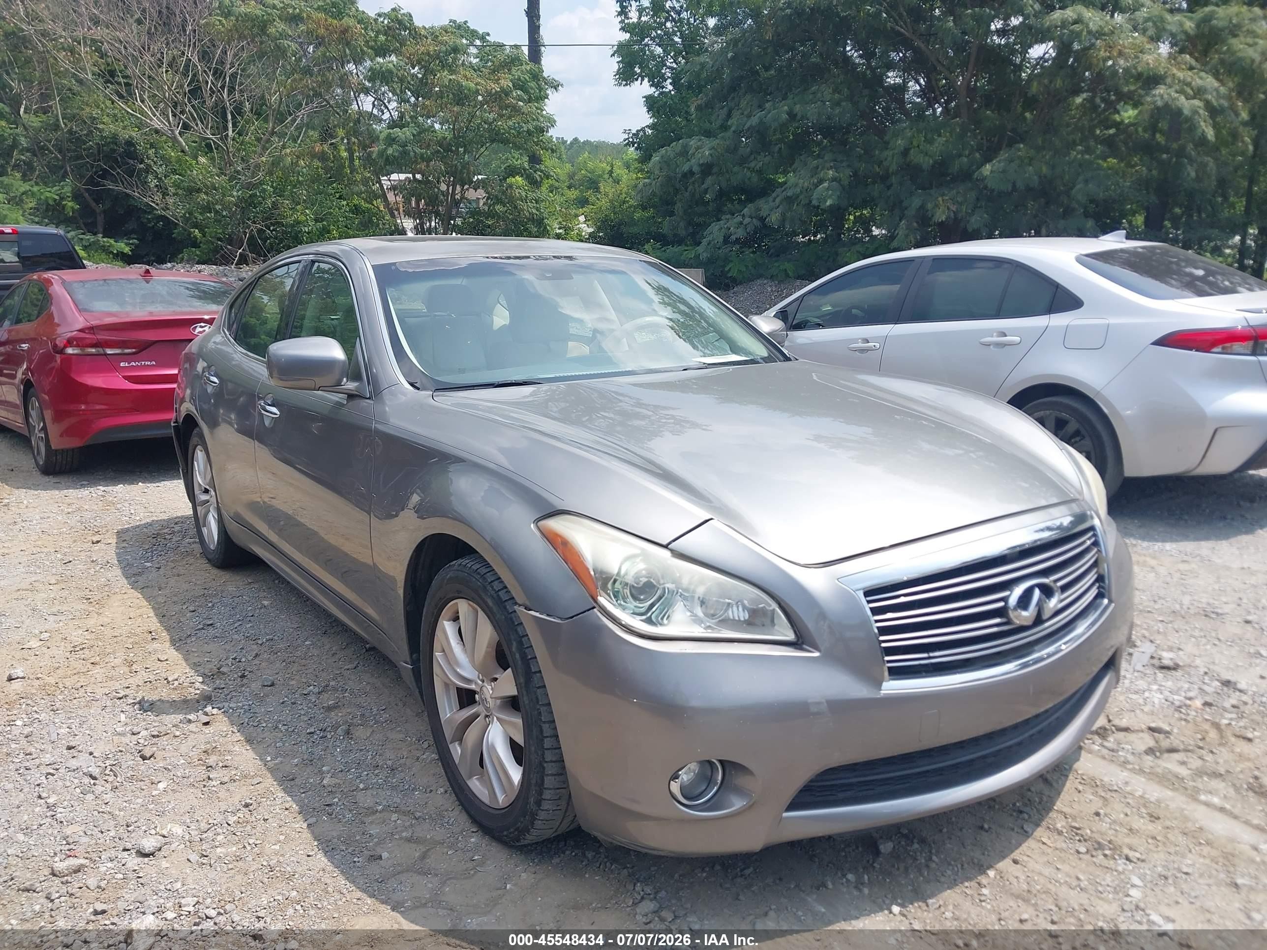 2011 Infiniti M, VIN JN1BY1AP7BM325424 — Normal wear