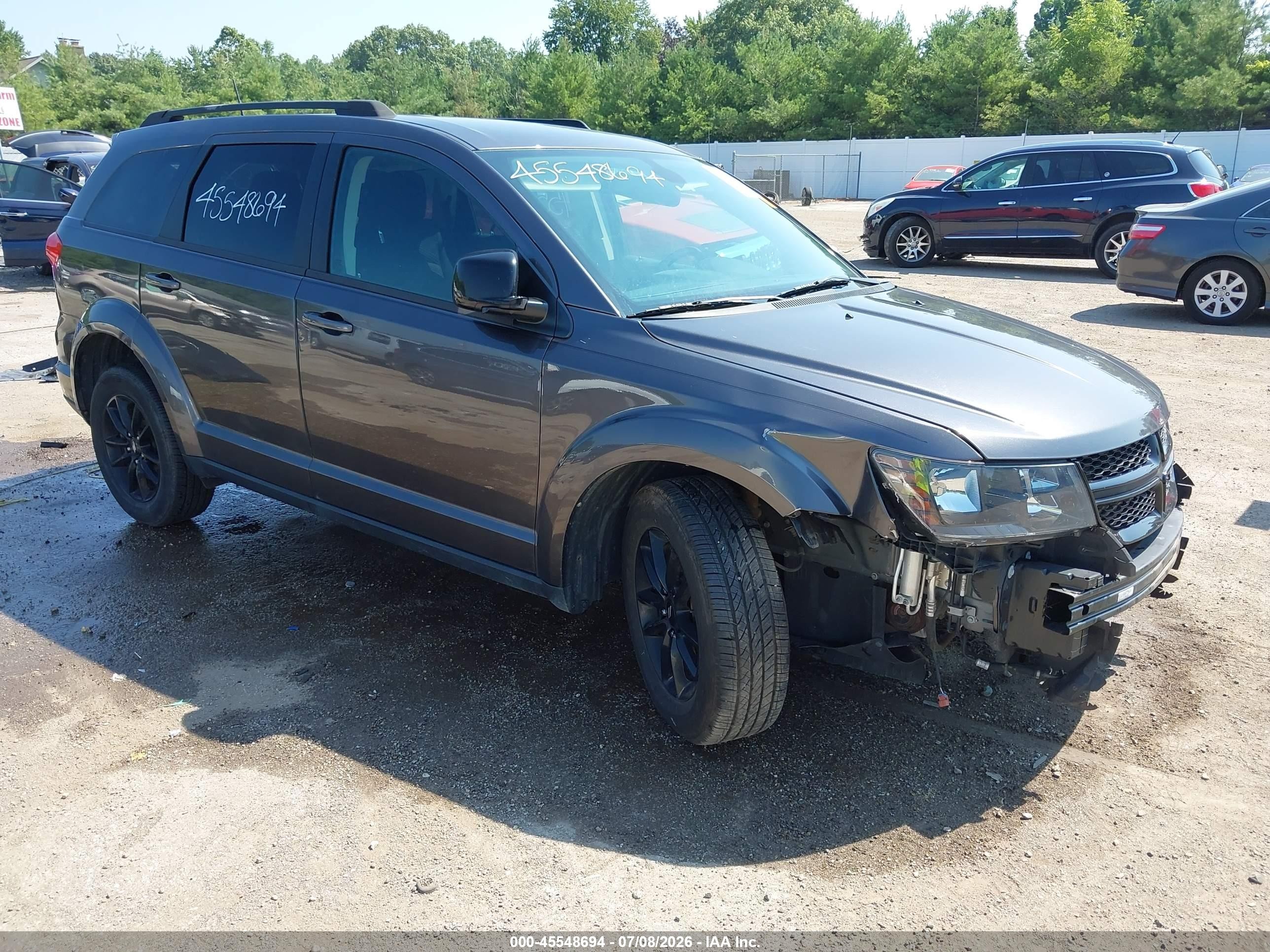 2019 Dodge Journey SE, VIN 3C4PDCBB2KT875122 — Перед