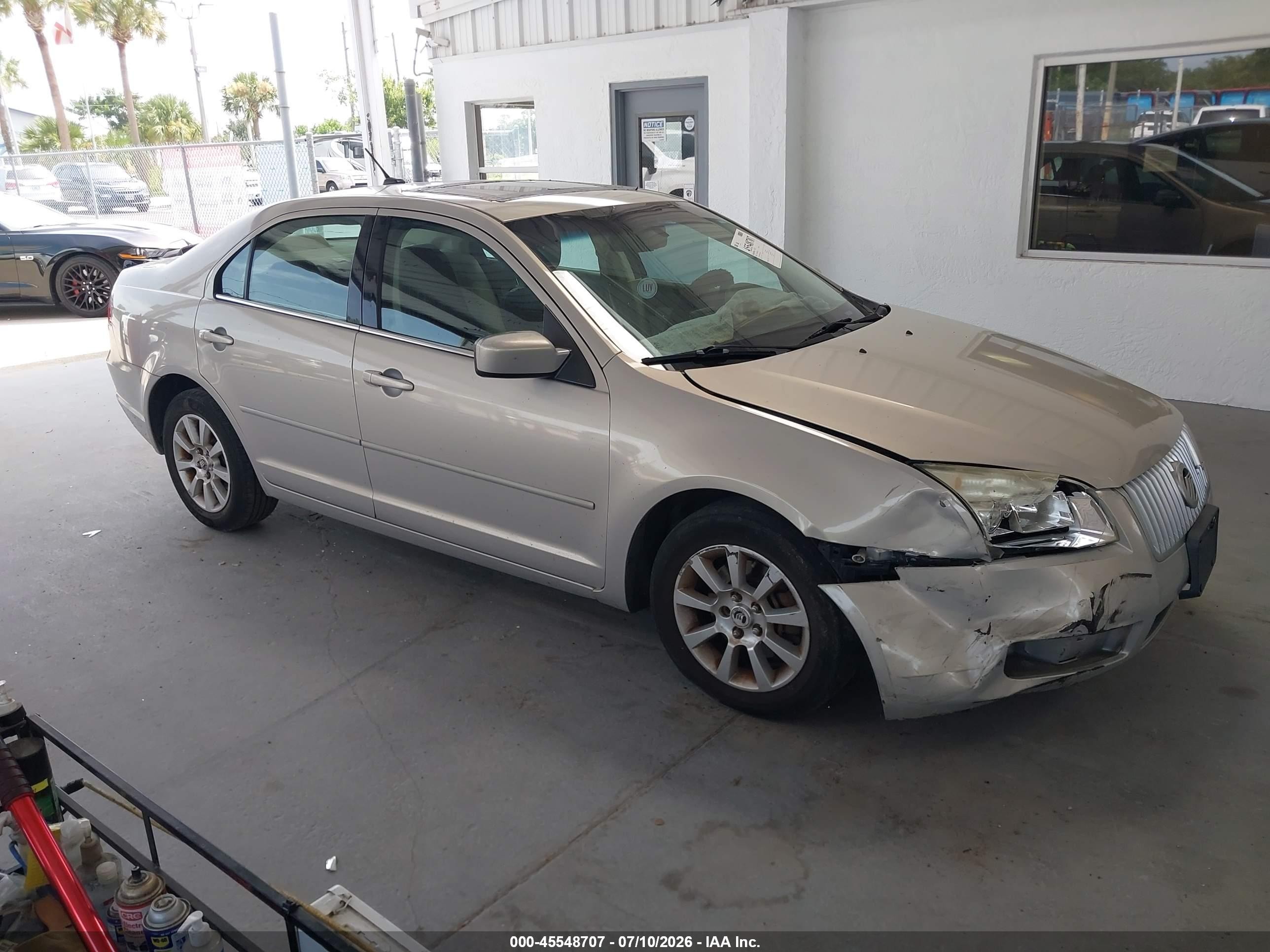 2009 Mercury Milan, VIN 3MEHM07Z09R622878 — Front end