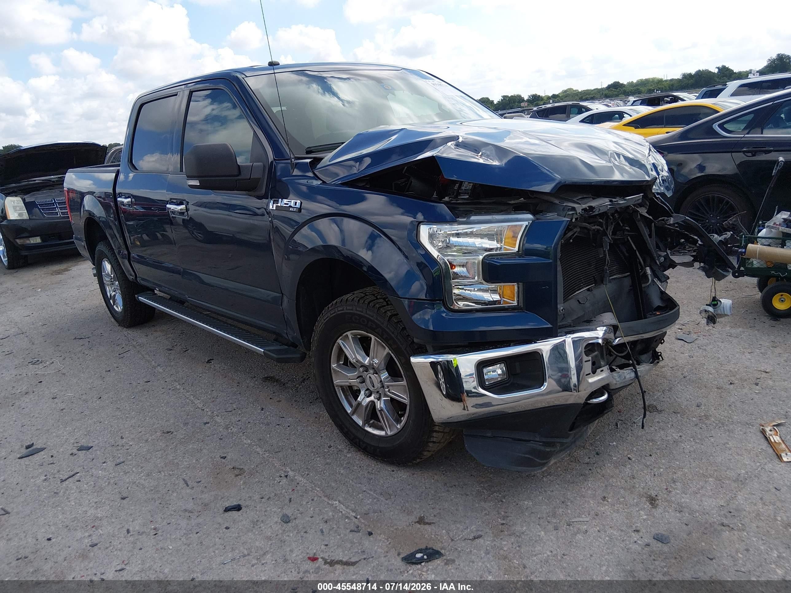 2016 Ford F-150 XLT, VIN 1FTEW1EF7GKF43951 — Front end