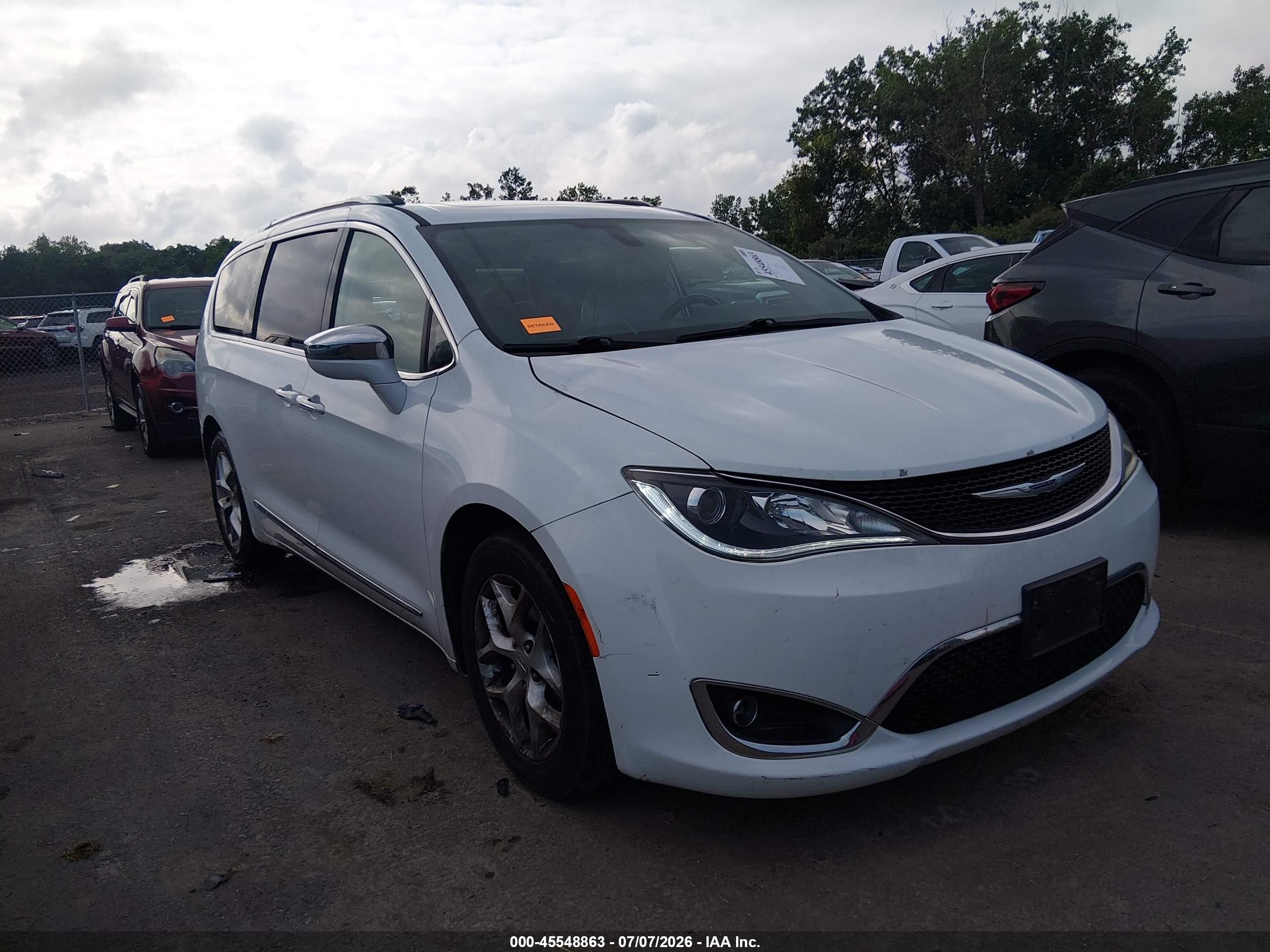 2019 Chrysler Pacifica Limited, VIN 2C4RC1GG8KR730917 — Крыша