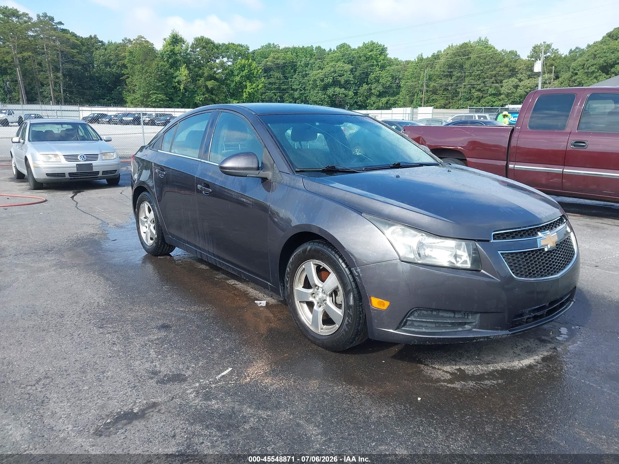 2014 Chevrolet Cruze 1LT, VIN 1G1PC5SB0E7158685 — Normal wear