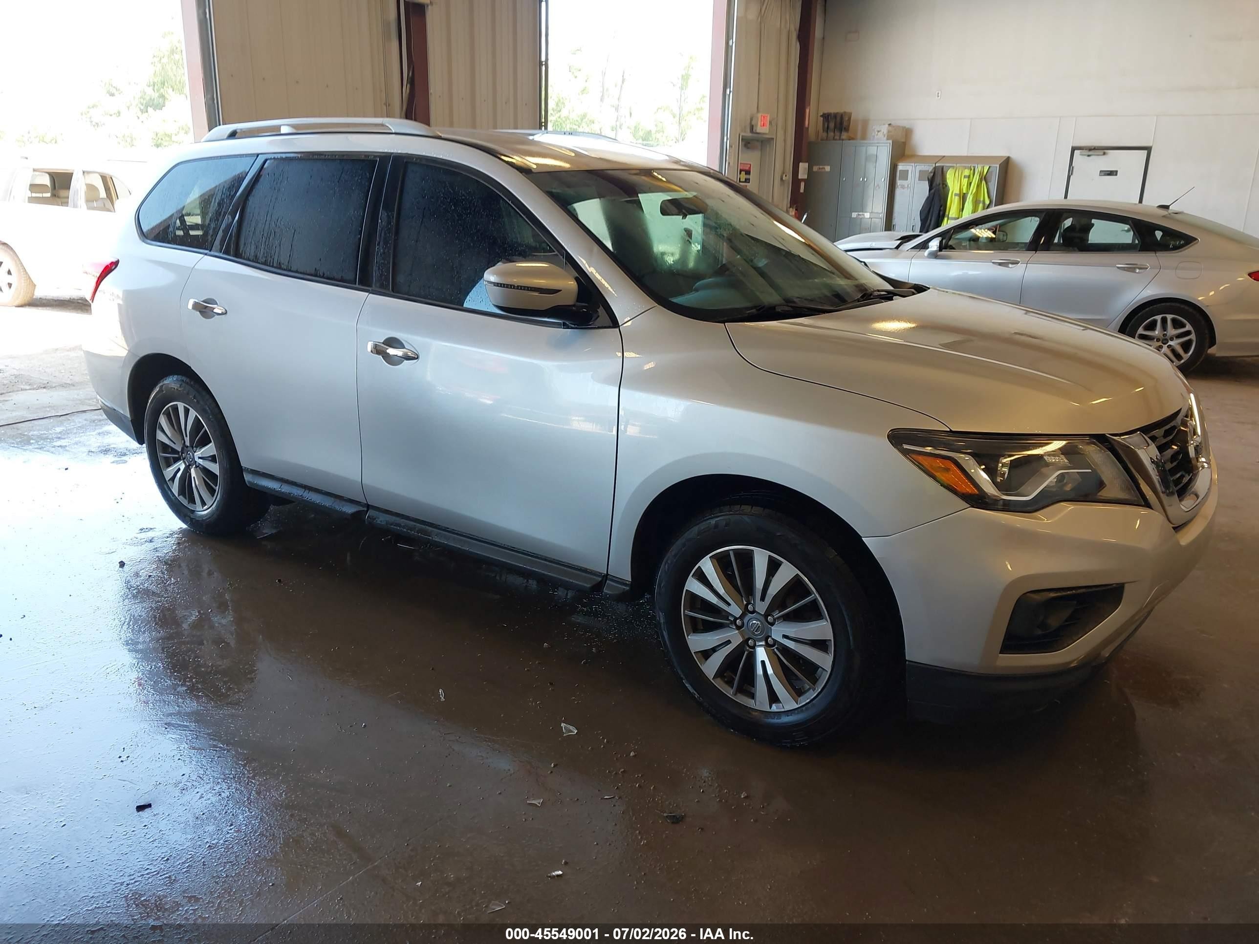 2020 Nissan Pathfinder S, VIN 5N1DR2AM9LC627606 — Normal wear