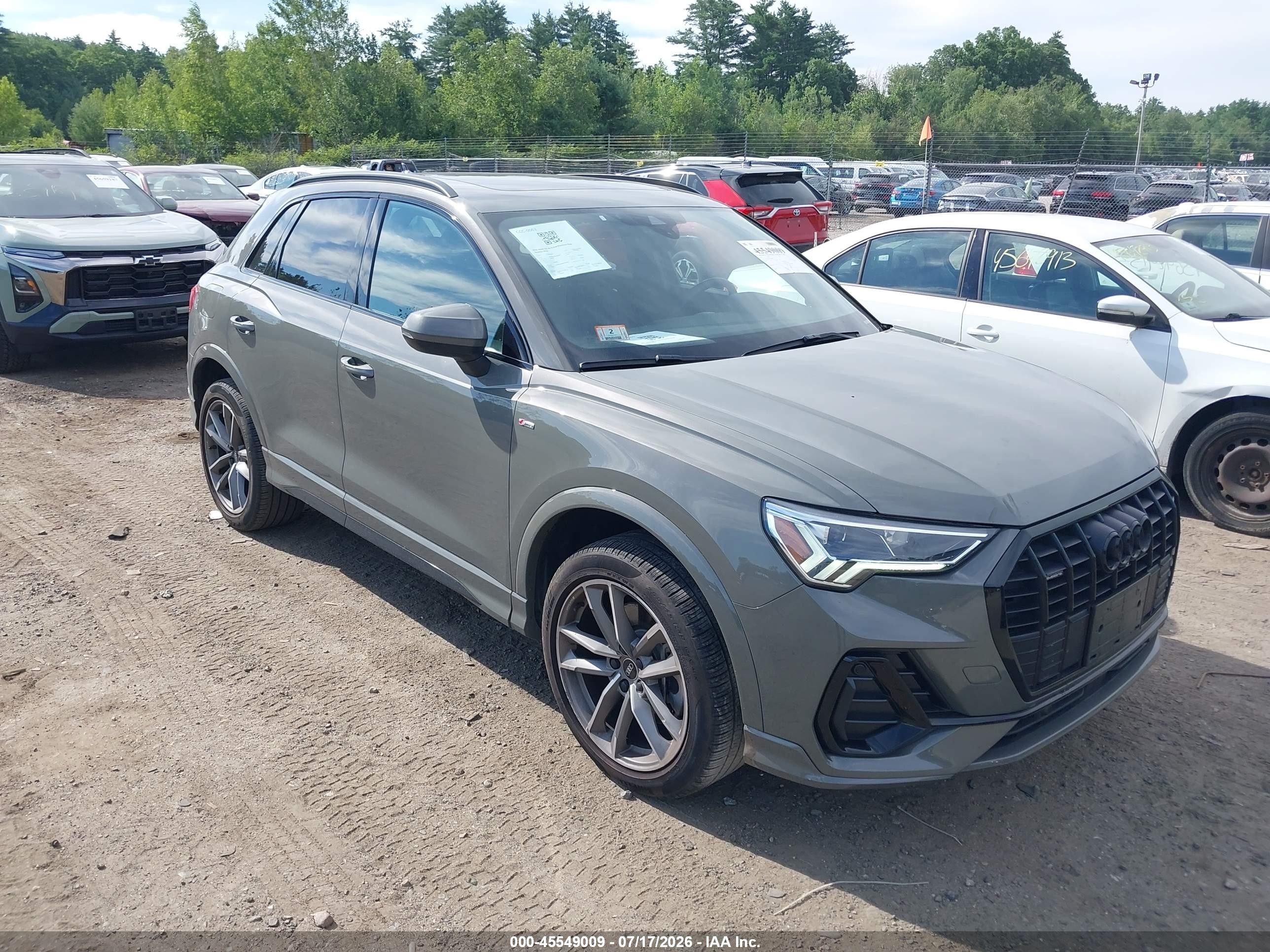 2022 Audi Q3 S line Premium Plus, VIN WA1EECF39N1052877 — Rear end