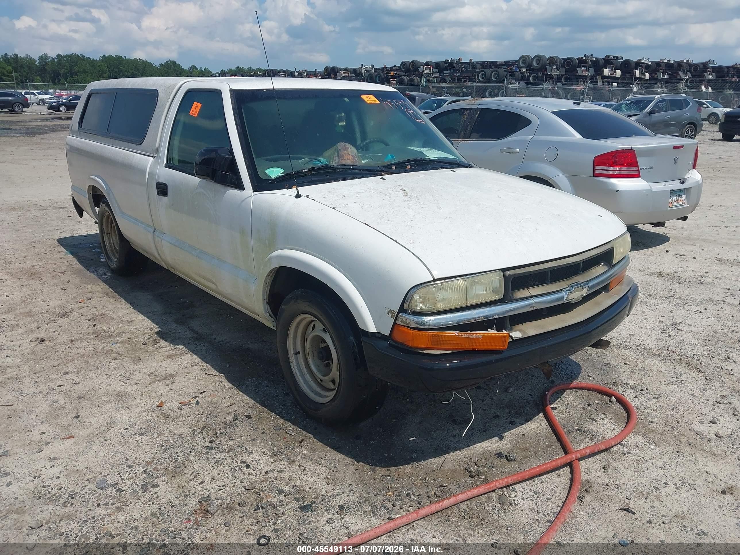 2003 Chevrolet S-10 LS, VIN 1GCCS14X138170202 — Normal wear