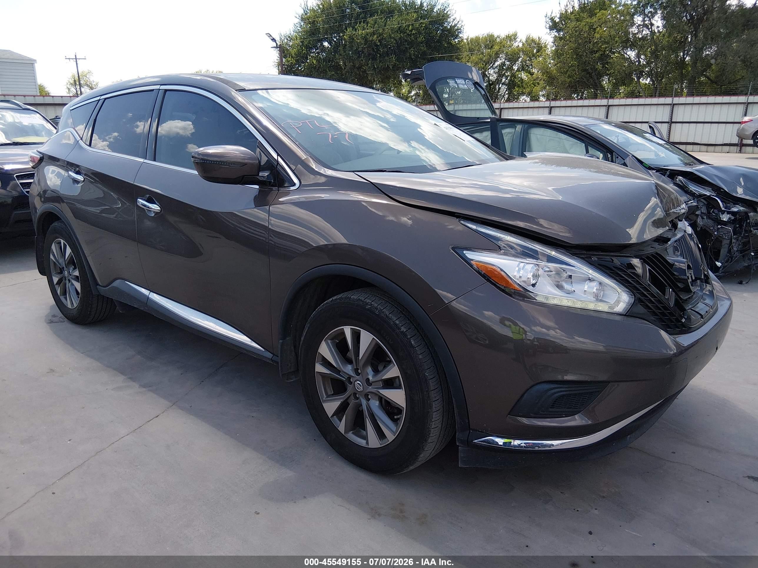 2015 Nissan Murano S, VIN 5N1AZ2MG2FN285403 — Front end