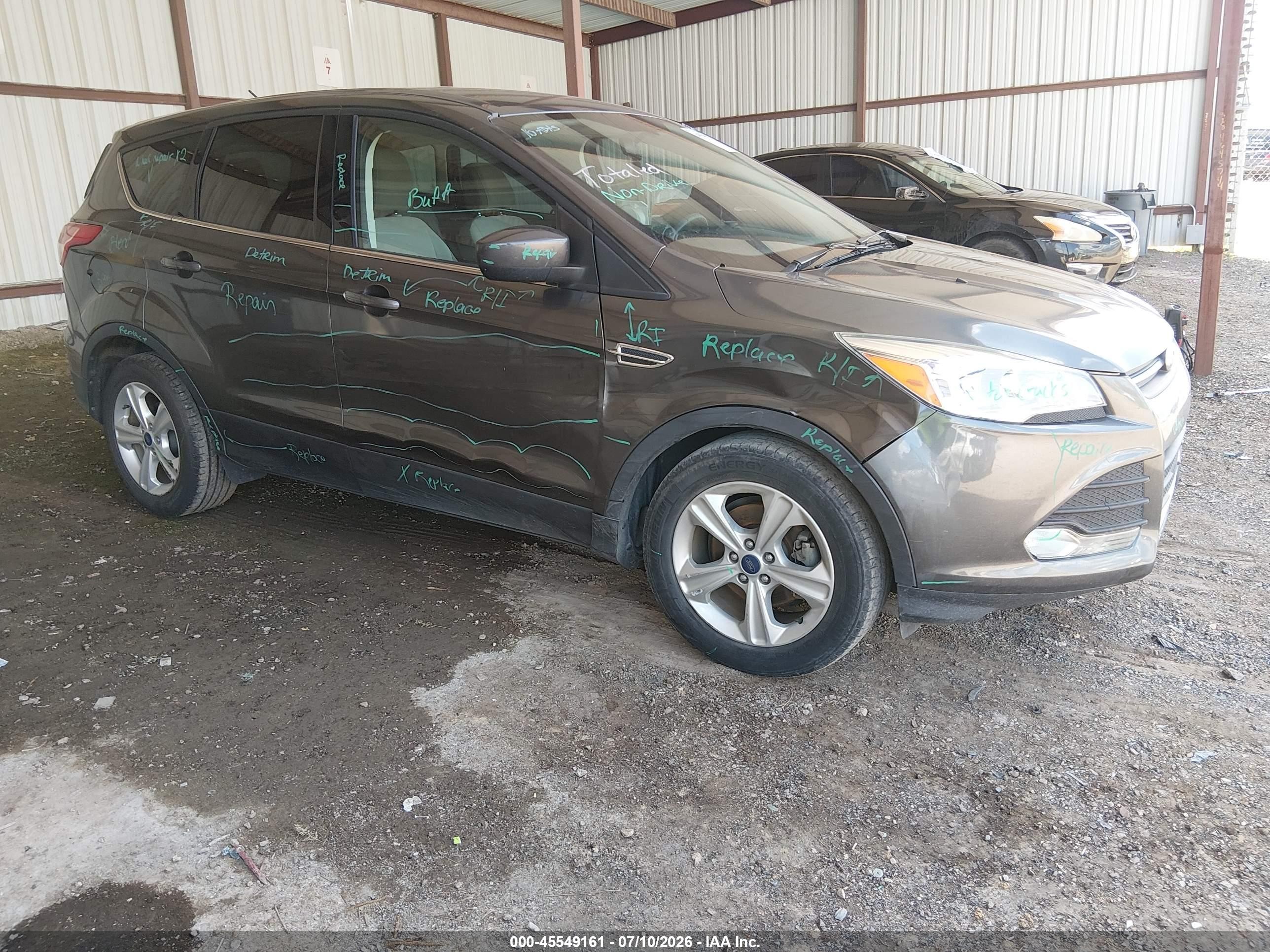 2015 Ford Escape SE, VIN 1FMCU0G75FUC40176 — Side