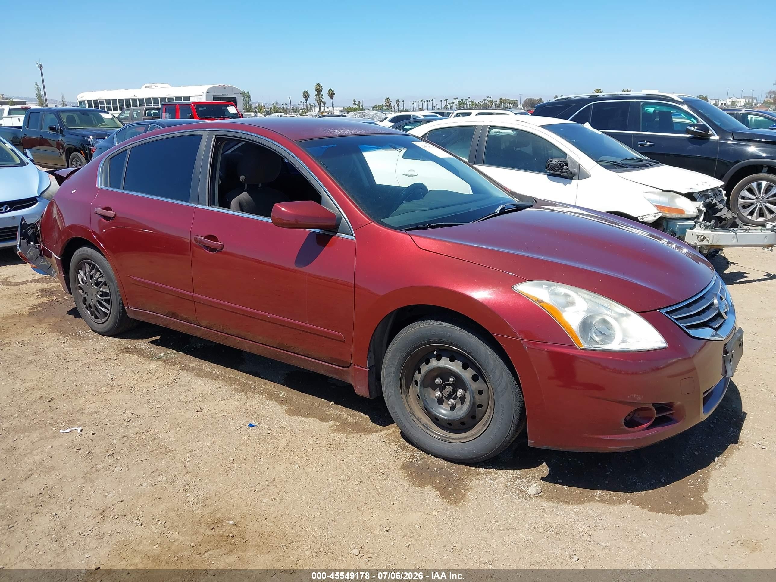 2012 Nissan Altima S, VIN 1N4AL2AP9CC261204 — Rear end