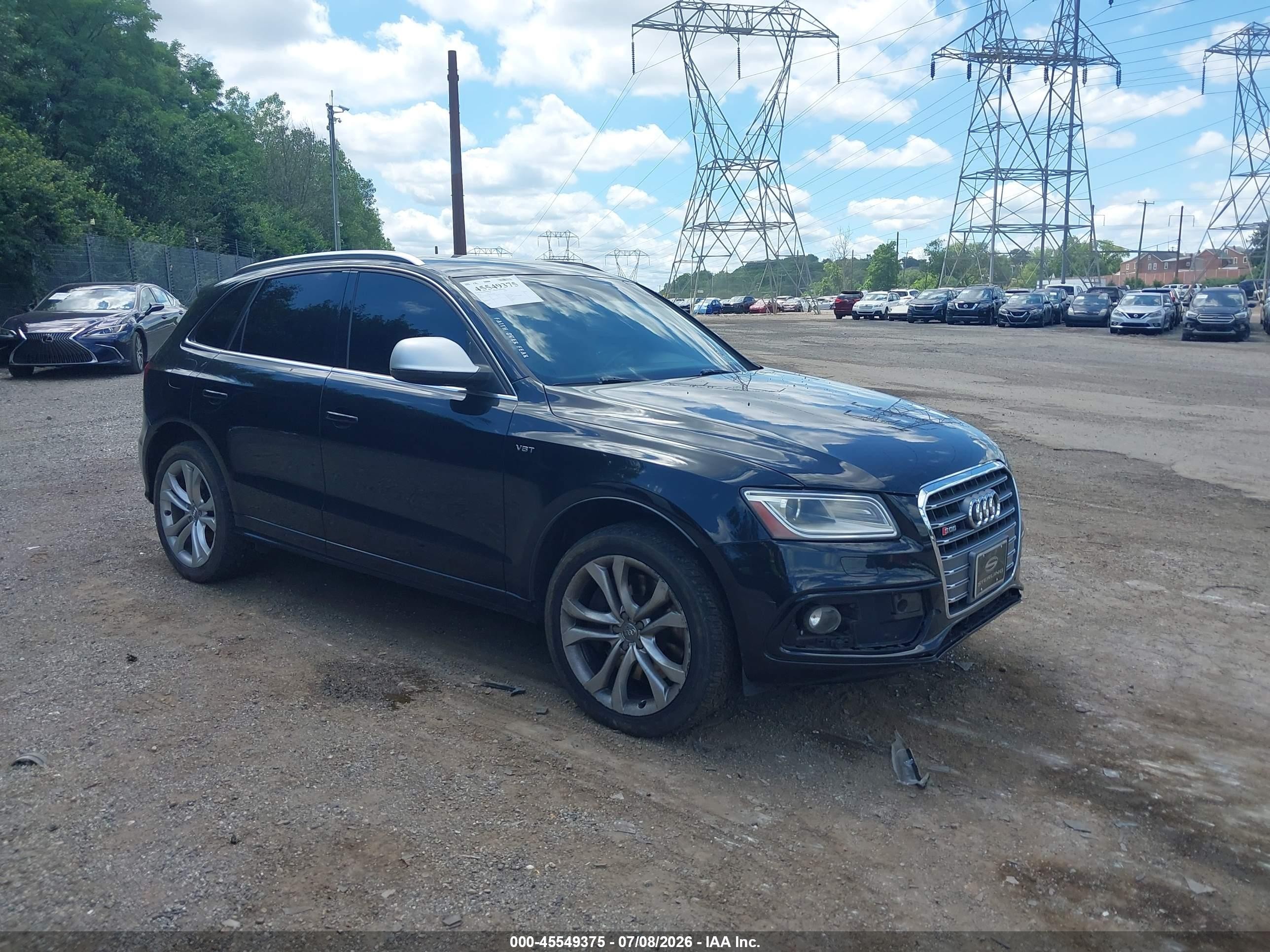 2014 Audi SQ5 Premium Plus, VIN WA1CGAFP8EA021824 — Перед