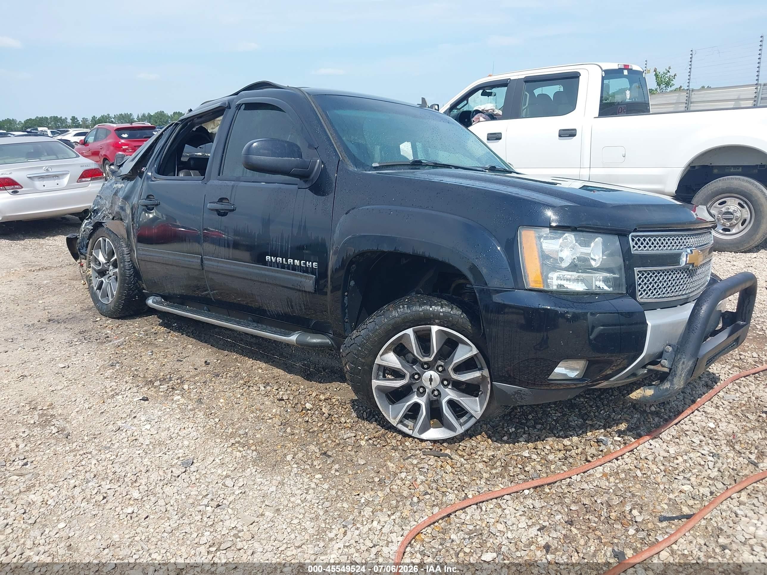 2012 Chevrolet Avalanche LT, VIN 3GNTKFE73CG219543 — Зад