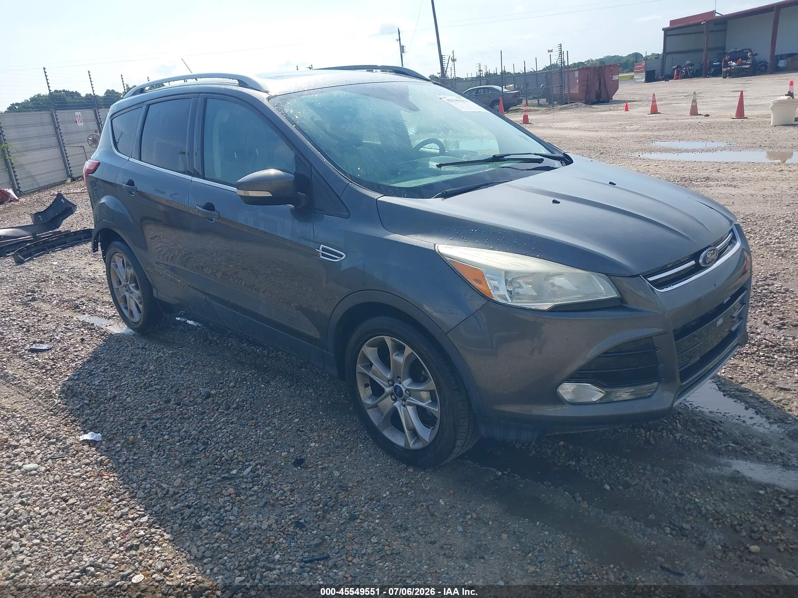 2015 Ford Escape Titanium, VIN 1FMCU9J97FUC29291 — Rear end