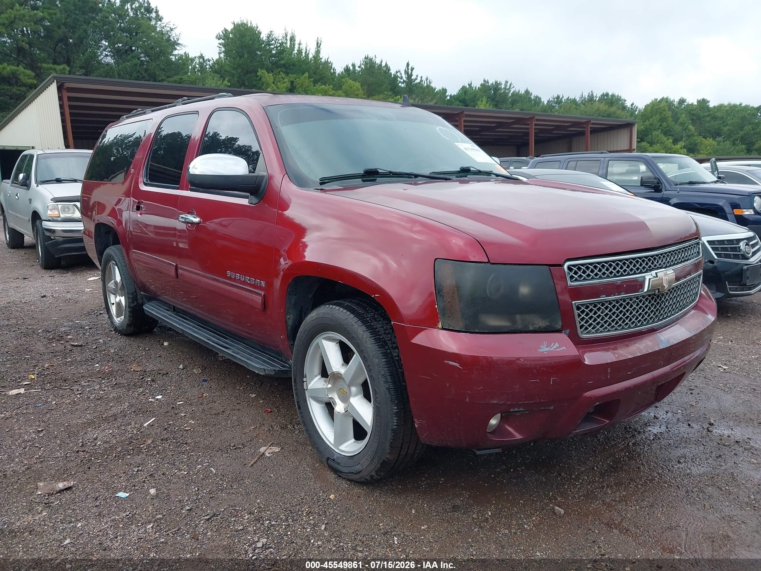 2010 Chevrolet Suburban LT, VIN 1GNUKJE35AR135676 — Обычный износ
