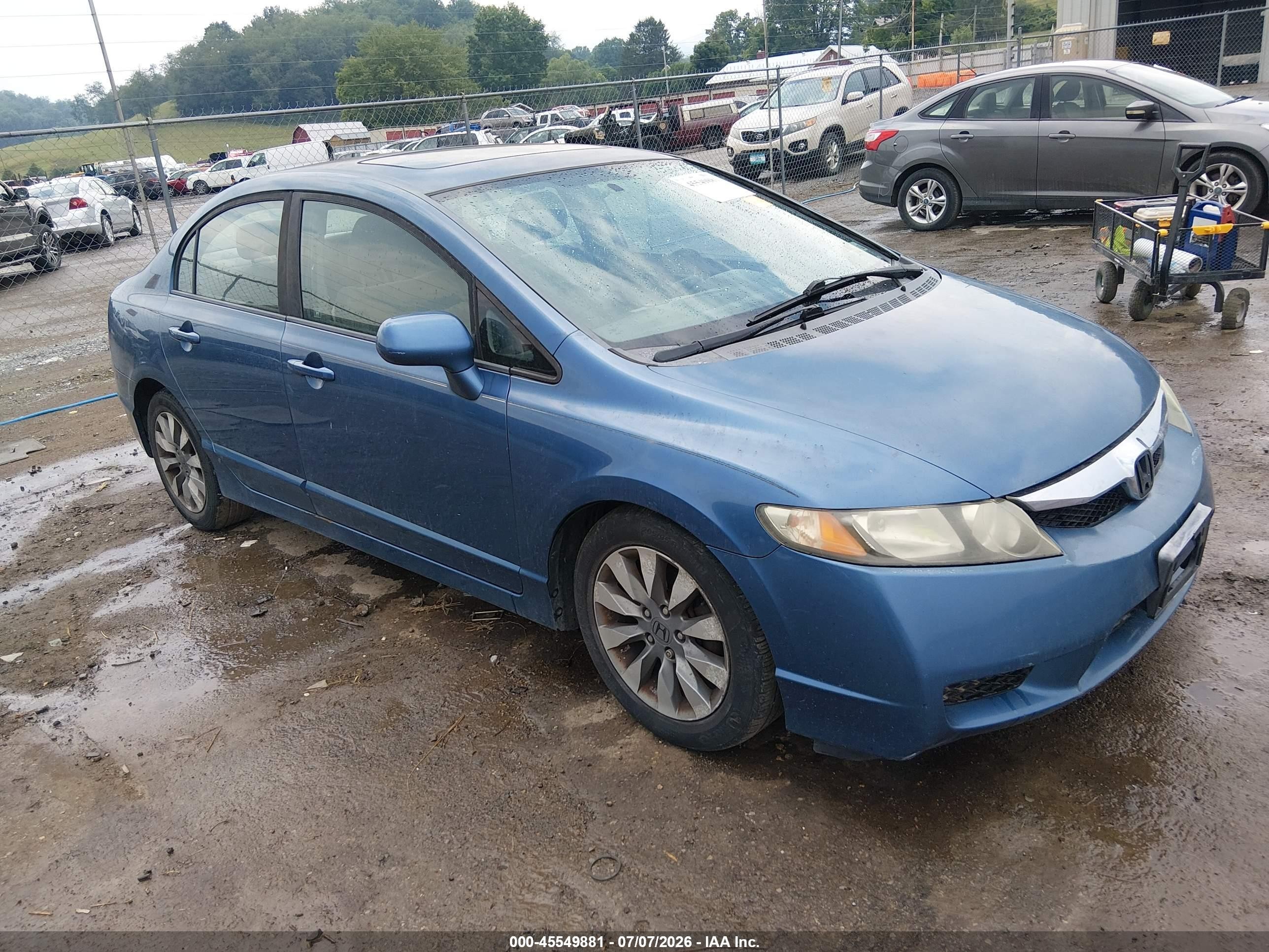 2009 Honda Civic EX, VIN 19XFA16879E003315 — Front end