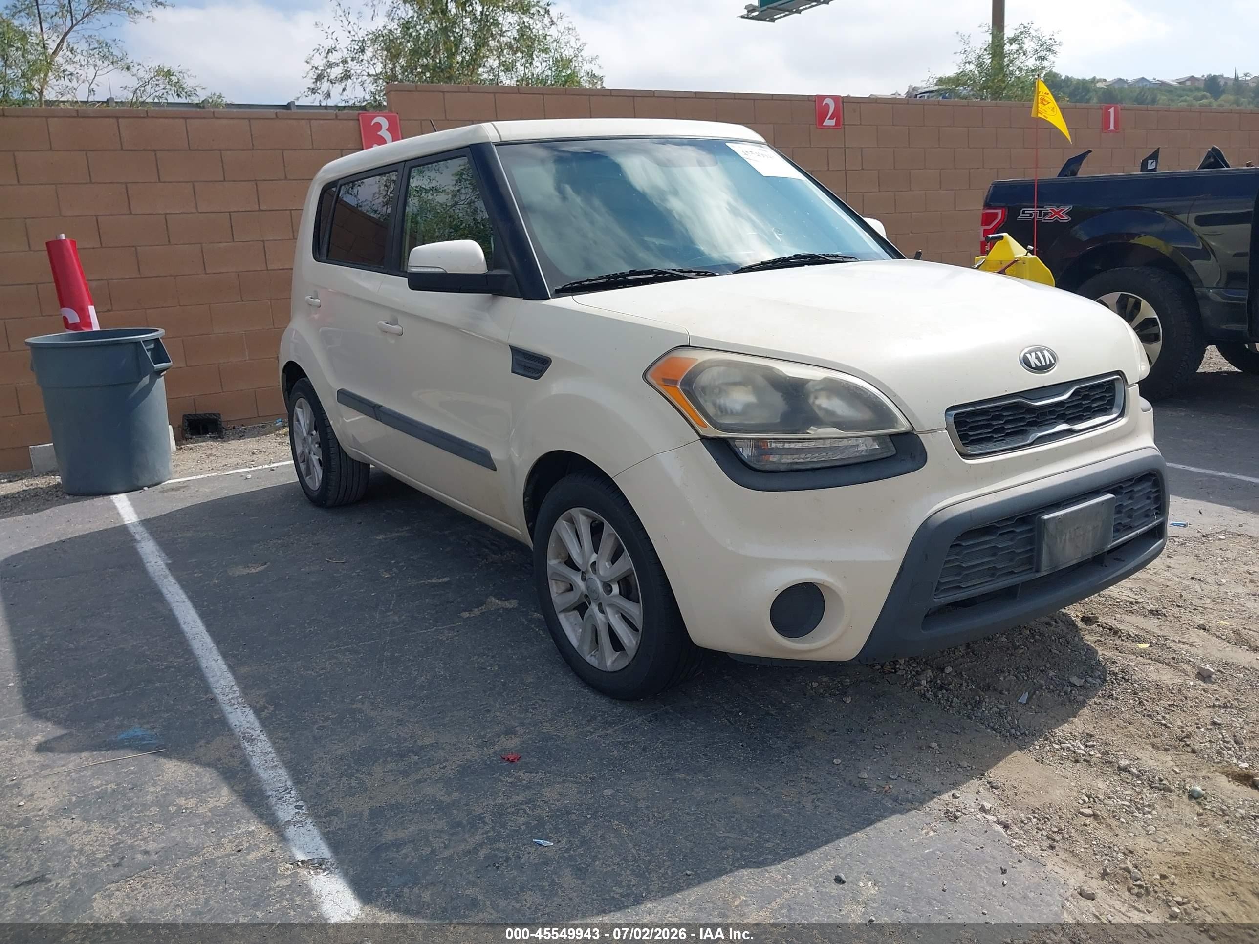 2013 Kia Soul +, VIN KNDJT2A64D7533489 — Normal wear