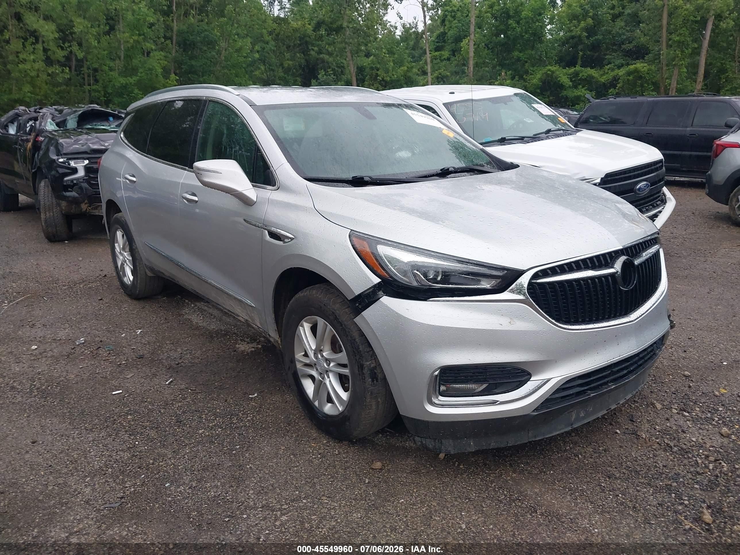 2020 Buick Enclave Preferred, VIN 5GAERAKW7LJ173985 — Перед