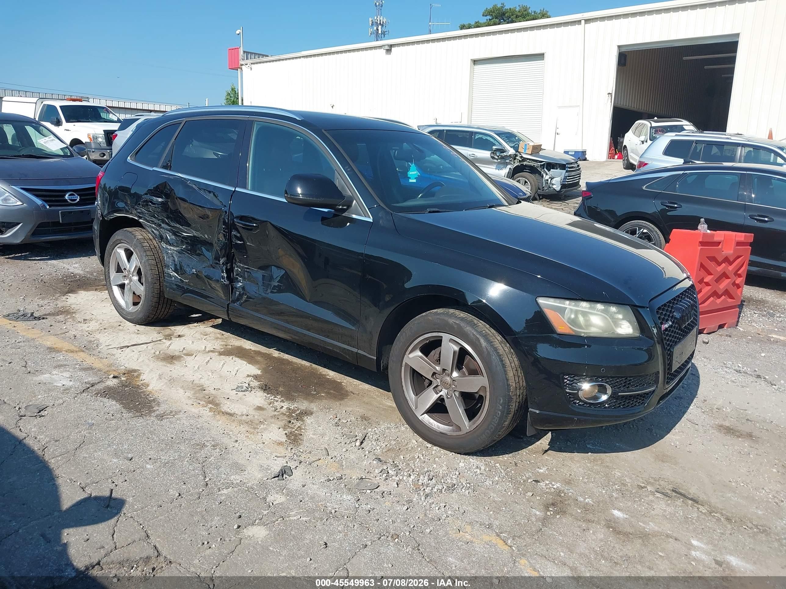 2012 Audi Q5 Premium Plus, VIN WA1LFAFPXCA053335 — Side