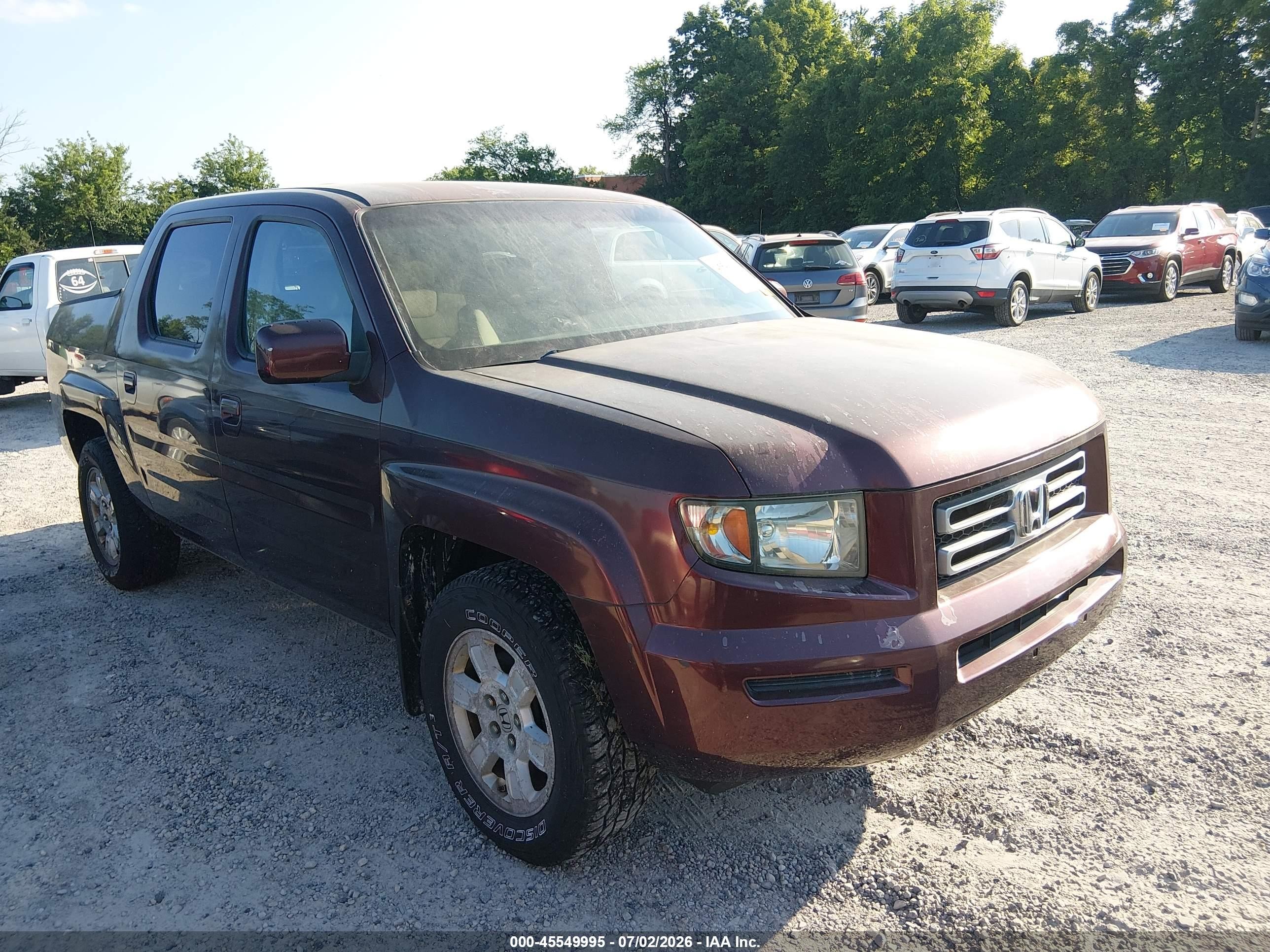 2008 Honda Ridgeline RTS, VIN 2HJYK16488H504845 — Normal wear