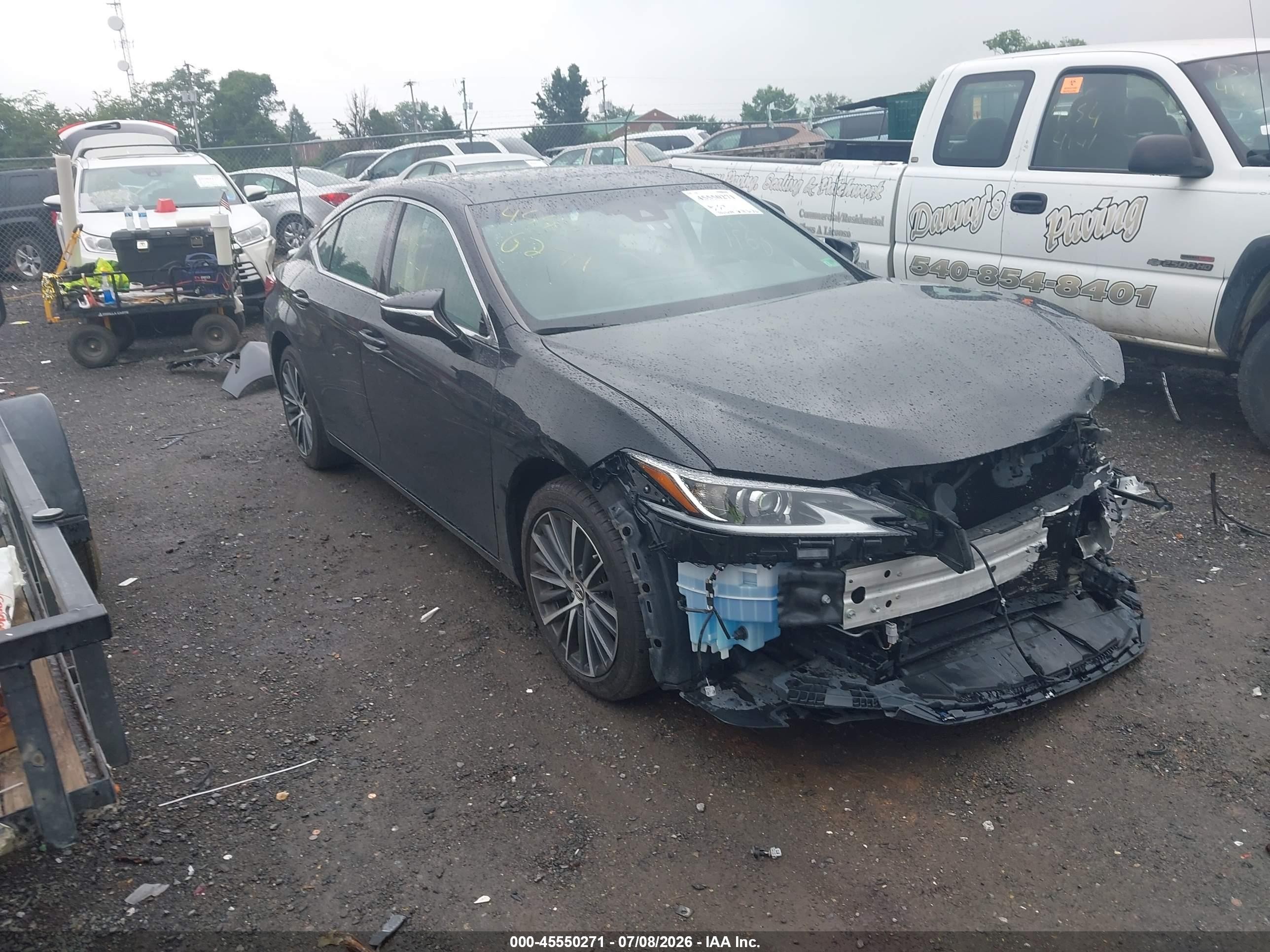2024 Lexus ES 300h, VIN 58ADA1C17RU052518 — Front end