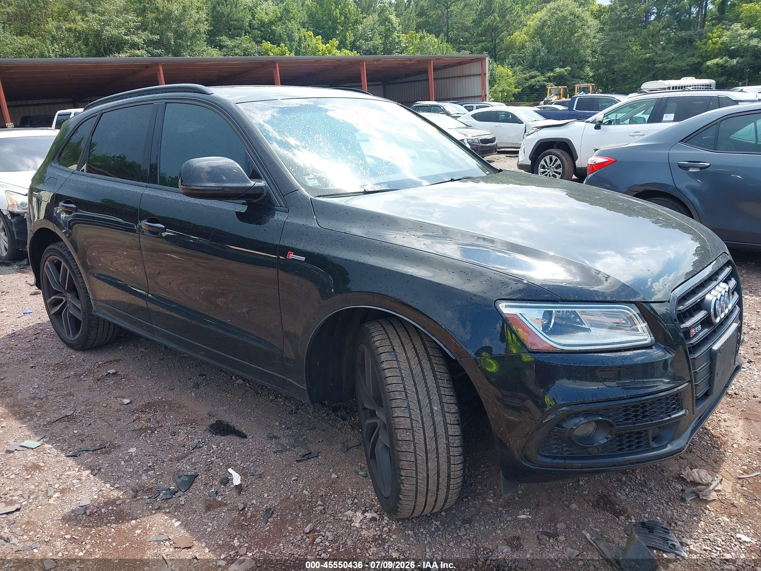2017 Audi SQ5 Prestige, VIN WA1VCAFP6HA074885 — Зад