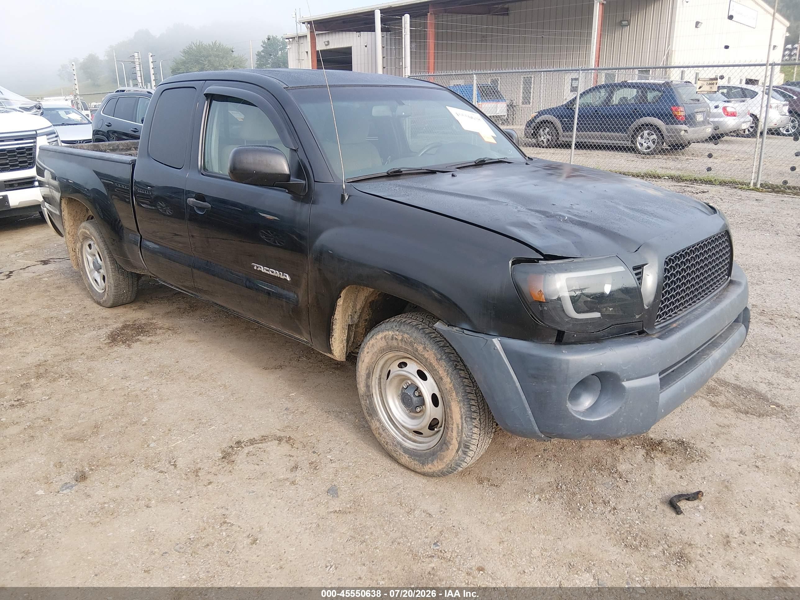2011 Toyota Tacoma, VIN 5TFTX4CN1BX001756 — Перед