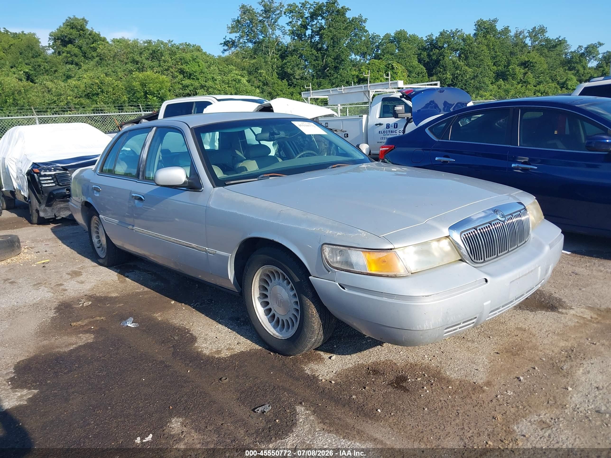 2001 Mercury Grand Marquis LS, VIN 2MEFM75WX1X657328 — Вода / потоп