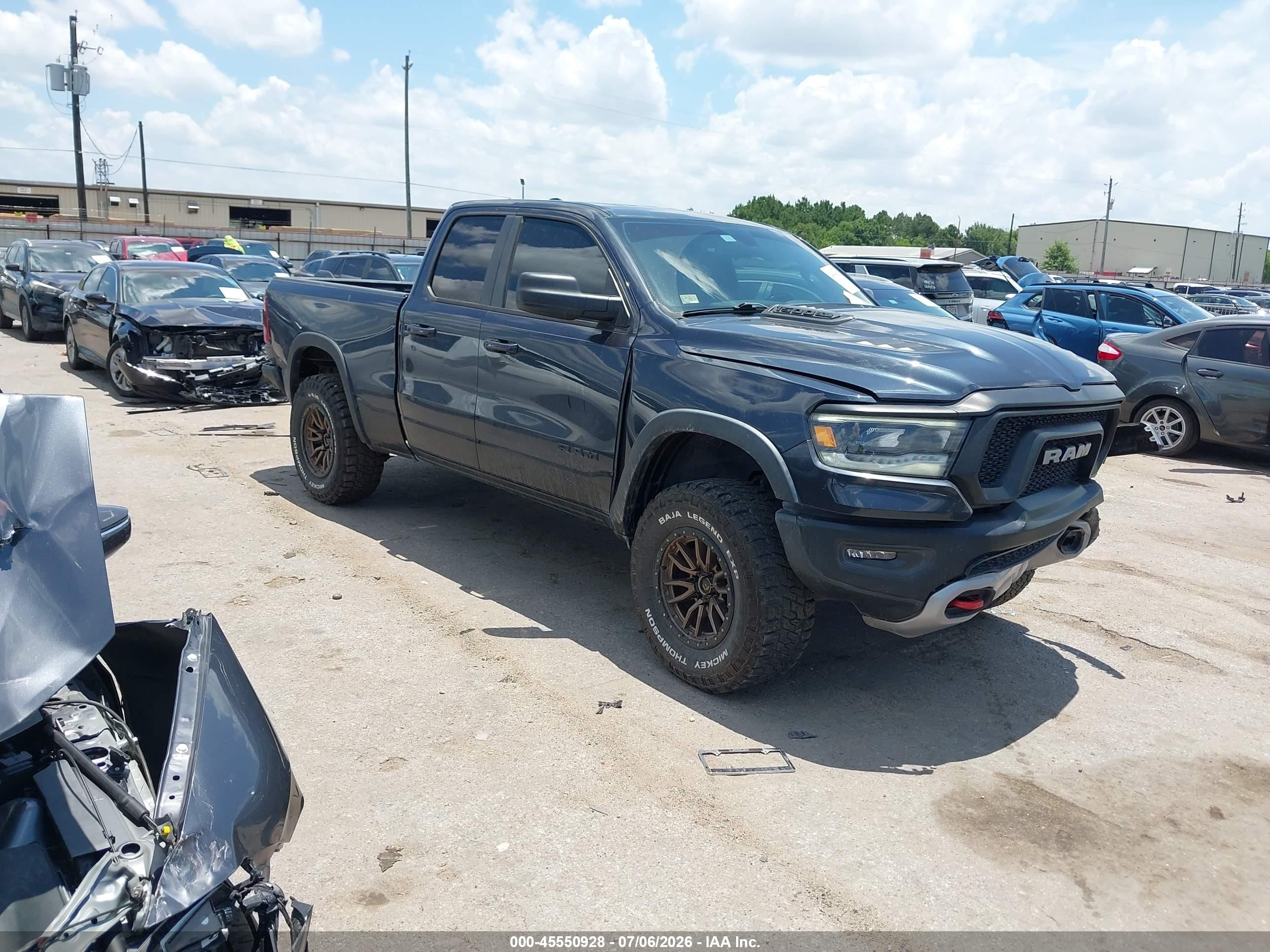 2019 Ram 1500 Rebel, VIN 1C6SRFET4KN841515 — Front end